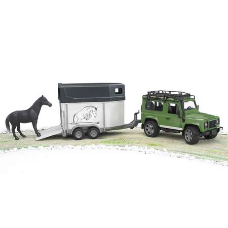 Автомобиль Bruder Land Rover
