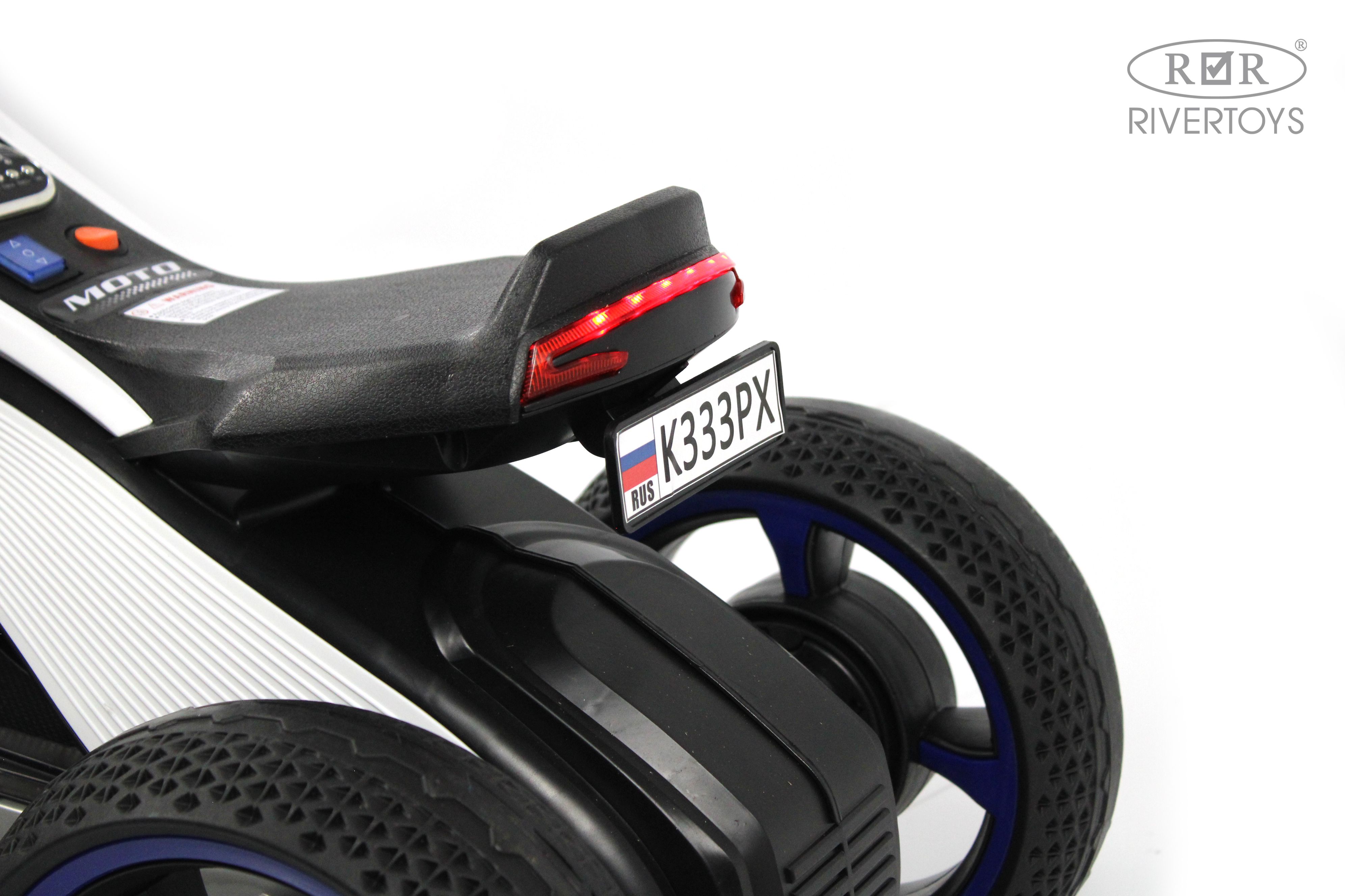 Электромобиль RIVERTOYS K333PX-WHITE - фото 15