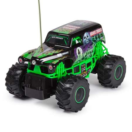Автомобиль РУ New Bright 1:24 в ассортименте