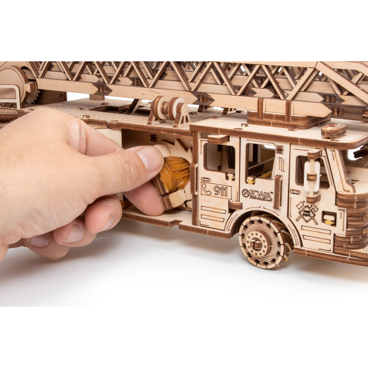 Конструктор Eco Wood Art Пожарная машина деревянный 439 дет. - фото 14