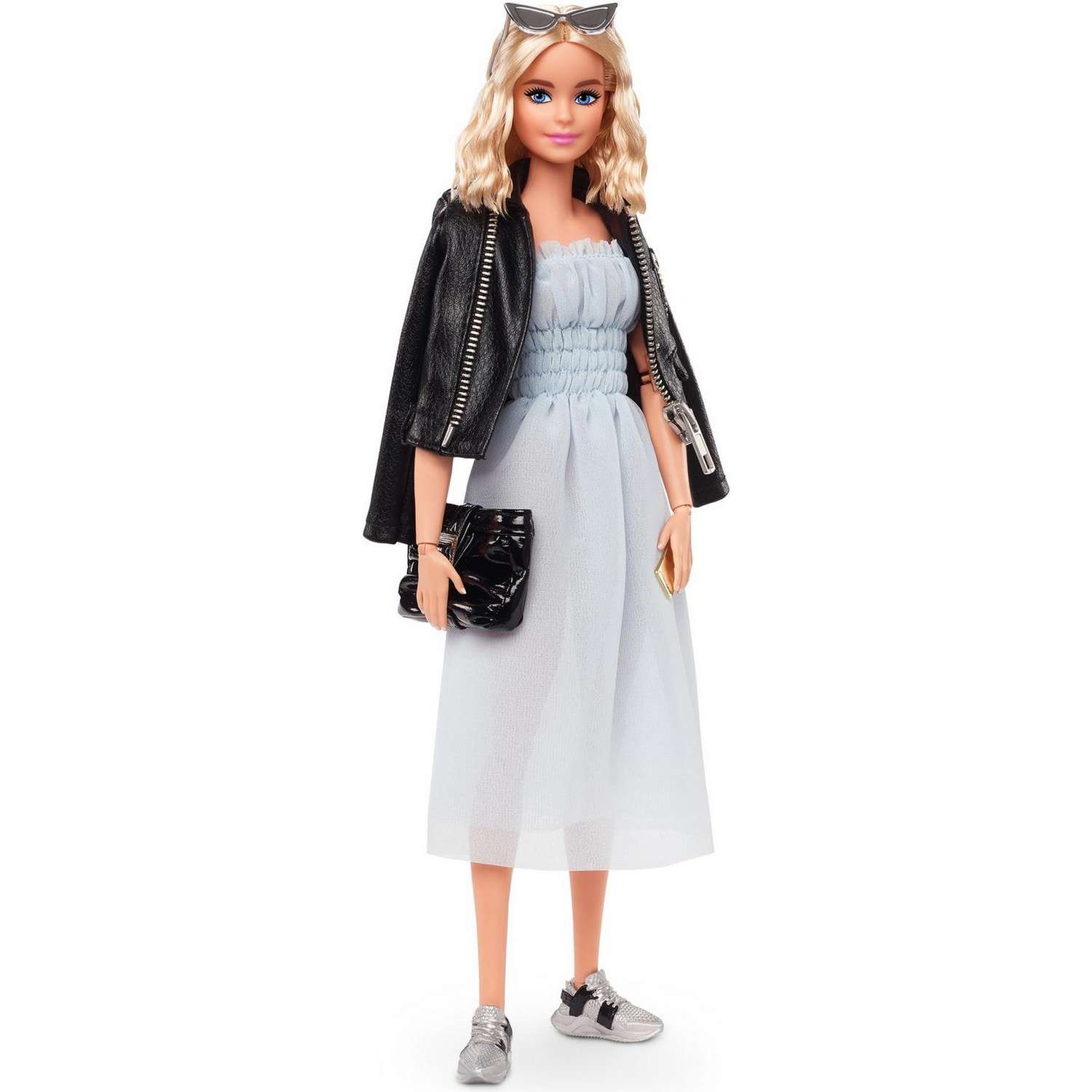 Кукла модельная Barbie GTJ82 - фото 10