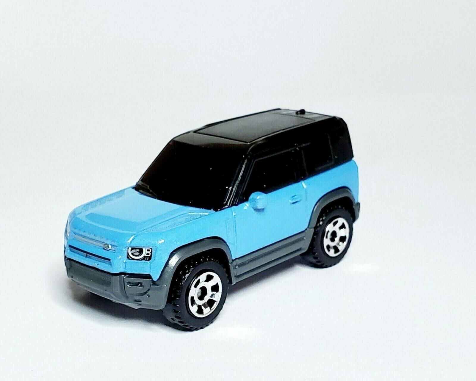 Внедорожник Matchbox Land Rover Land Rover Defender 90 60742 - фото 3
