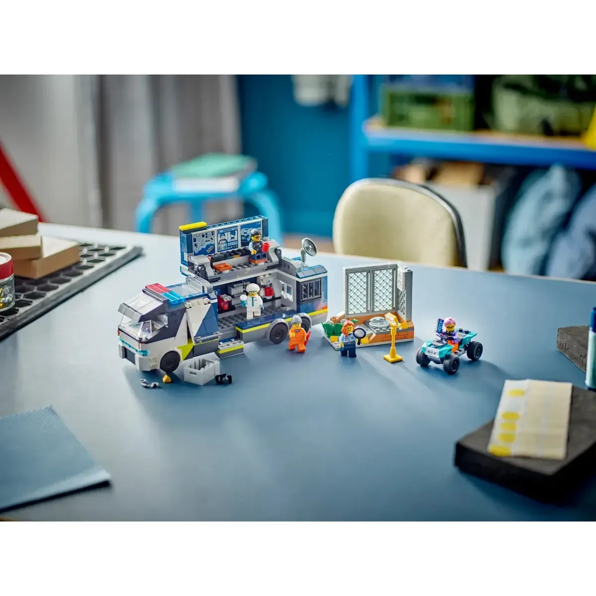 Конструктор LEGO City 60418 674 дет. - фото 4