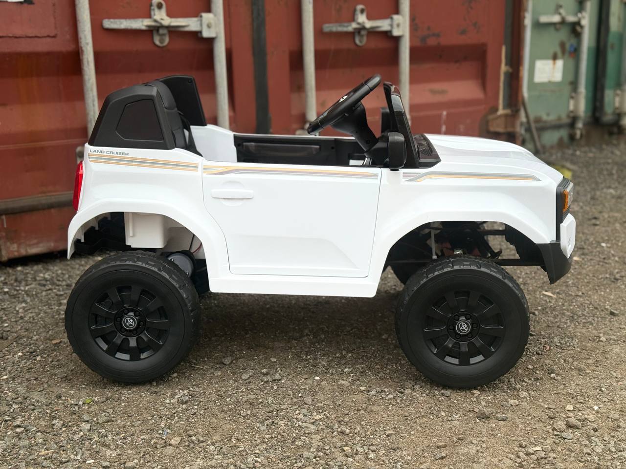 Электромобиль TOYLAND Toyota LC Prado 250 NEW С пультом ДУ - фото 4