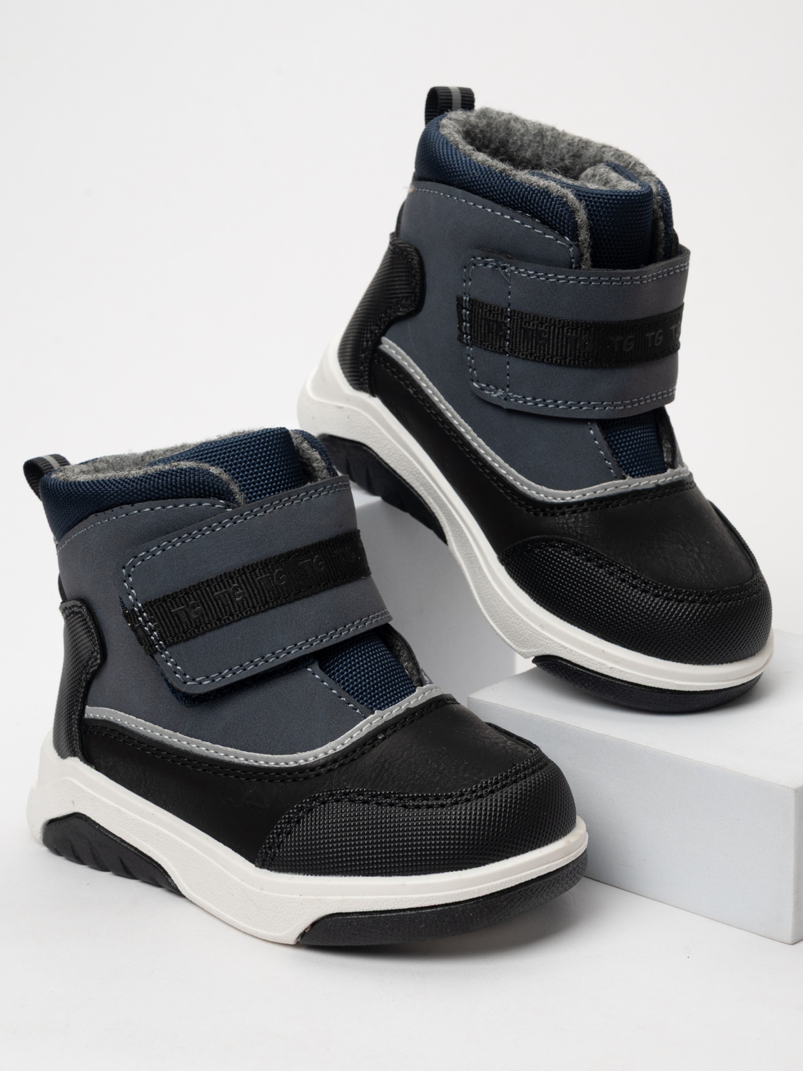 Изображение товара Демисезонные ботинки для мальчиков TikkaGo 27, водоотталкивающие, комфортные и легкие, для весны и 