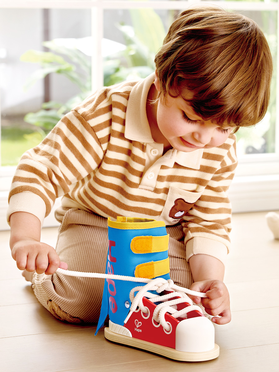 Игрушка Hape шнуровка Моя первая головоломка - фото 2