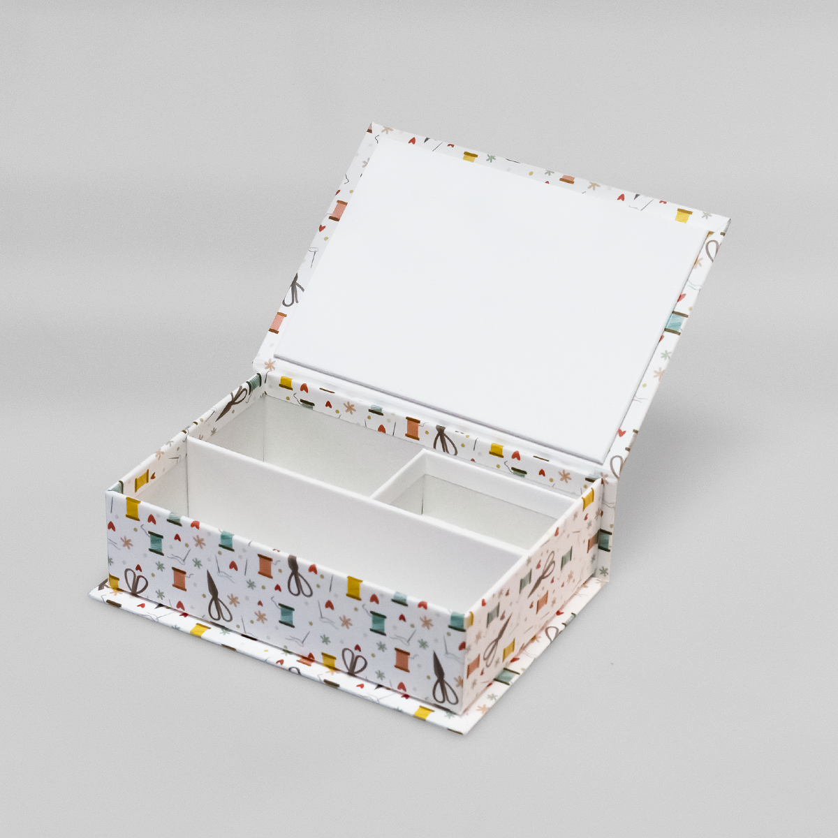 Шкатулка для рукоделия Cartonnage маленькая 170 x 120 x50 мм Ножницы белый - фото 2