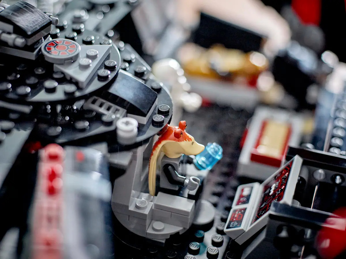 Конструктор LEGO Star Wars Темный сокол 1579 дет. - фото 14