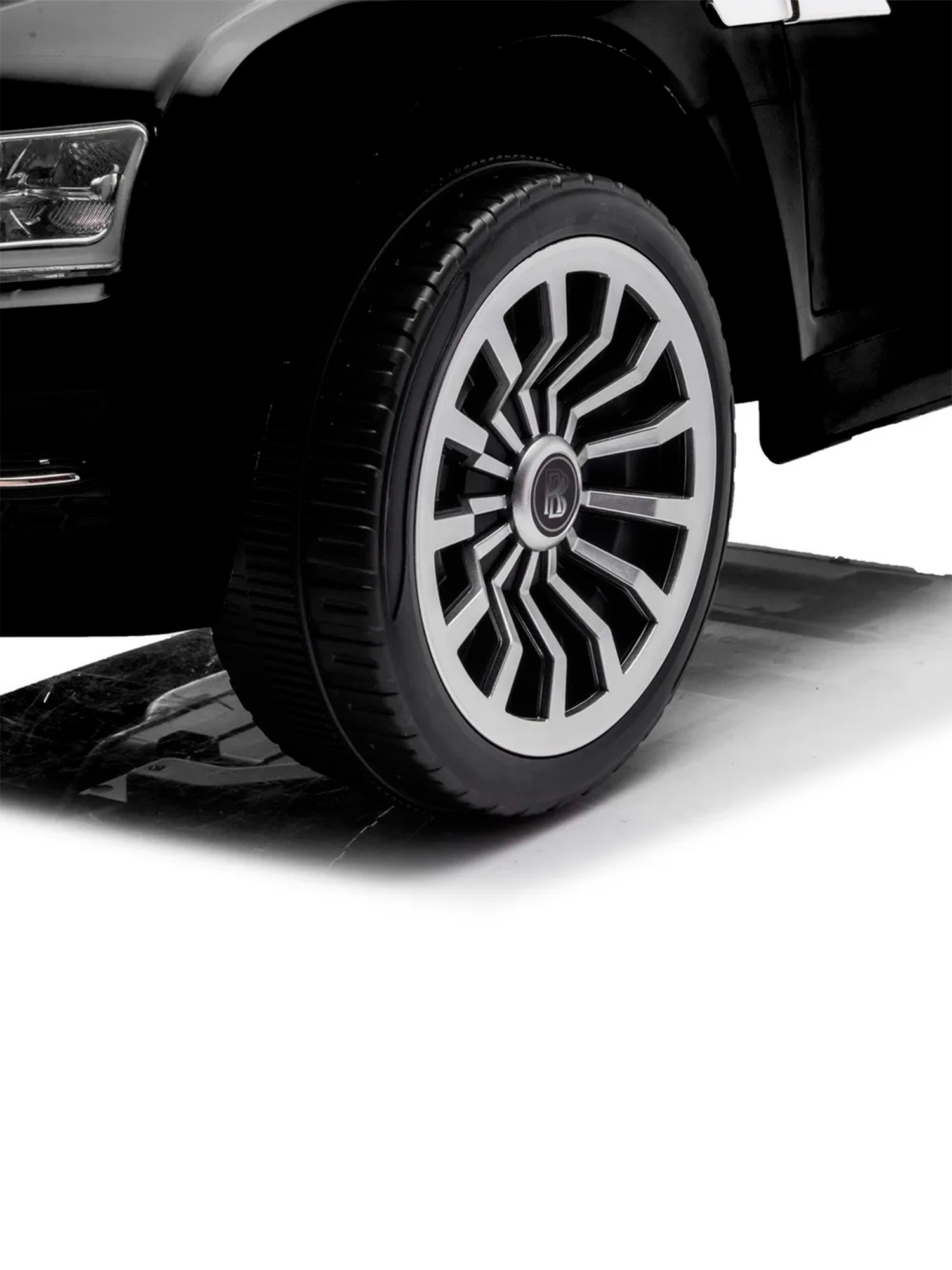 Электромобиль TOMMY Rolls-Royce Rolls-Royce RR-10 С пультом ДУ - фото 3