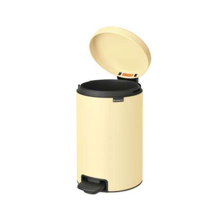Бак мусорный Brabantia NewIcon с педалью ванильно-желтый 12л 233807