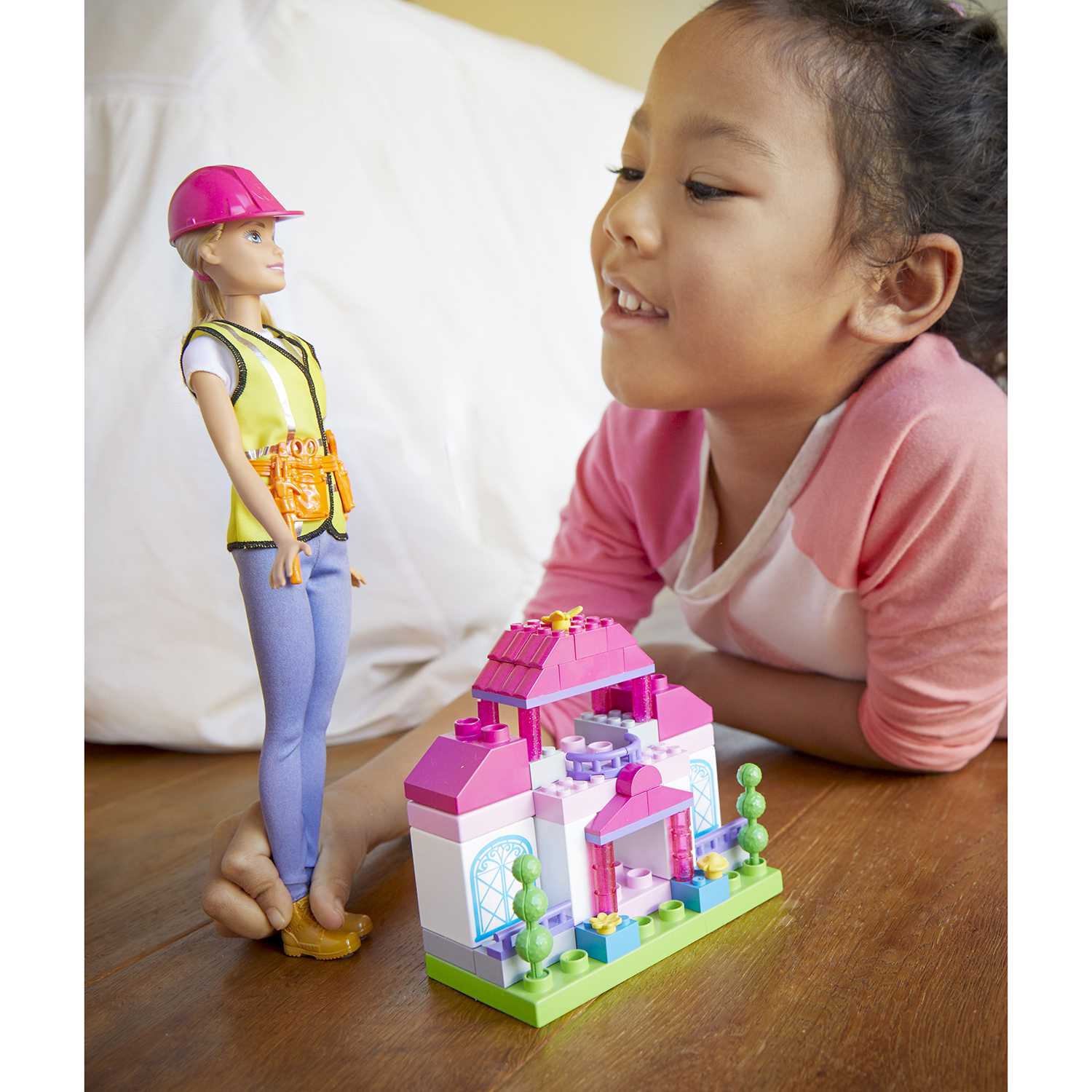 Кукла модельная Barbie FCP76 - фото 13