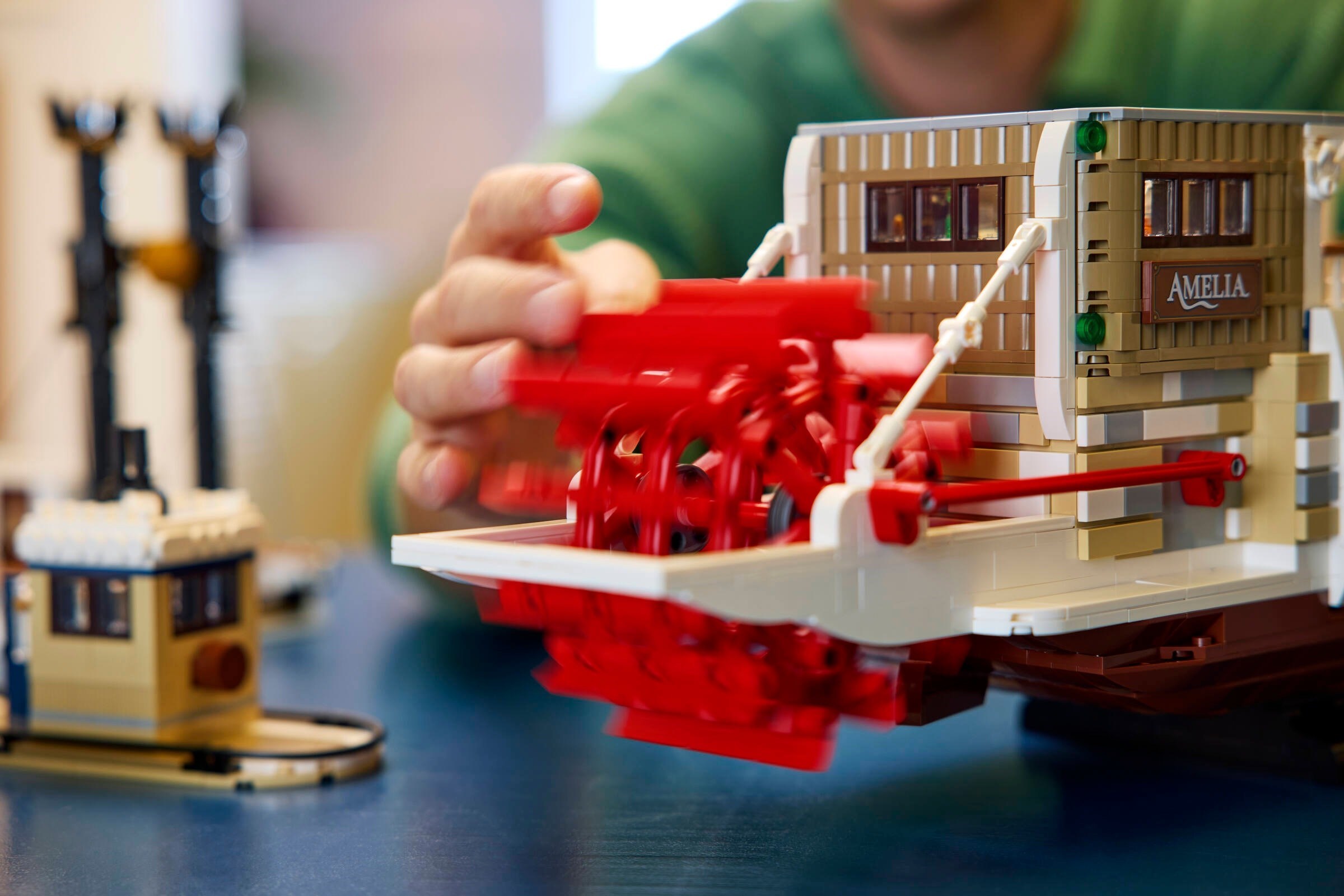 Конструктор LEGO Ideas 21356 4090 дет. - фото 3