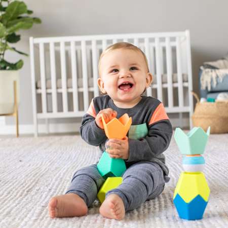 Игрушка INFANTINO Шарики и стаканчики