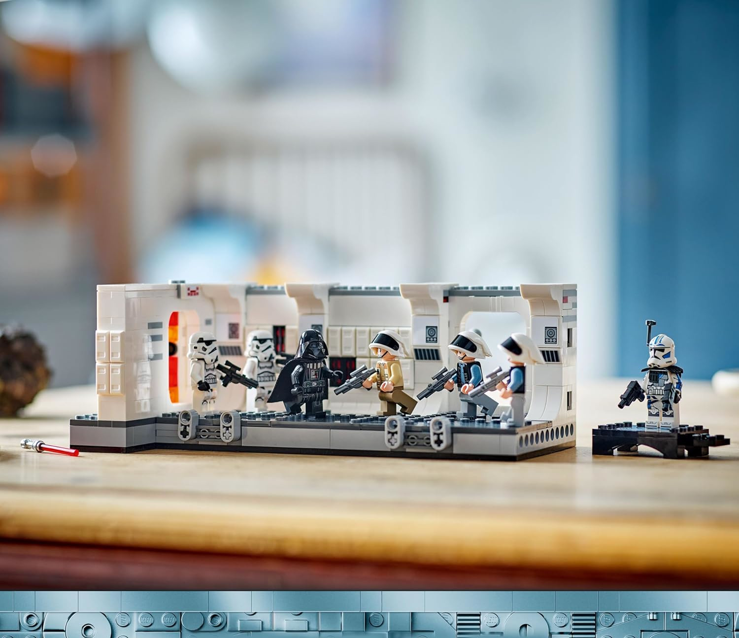 Конструктор LEGO Star Wars Посадка на Тантив IV - фото 7