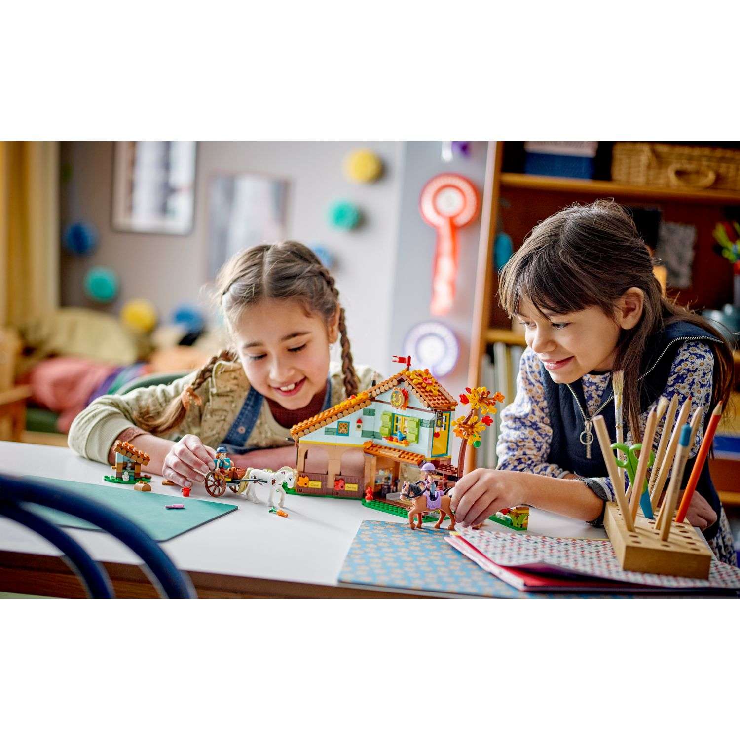 Конструктор LEGO Friends Autumns Horse Stable 545 дет. - фото 8