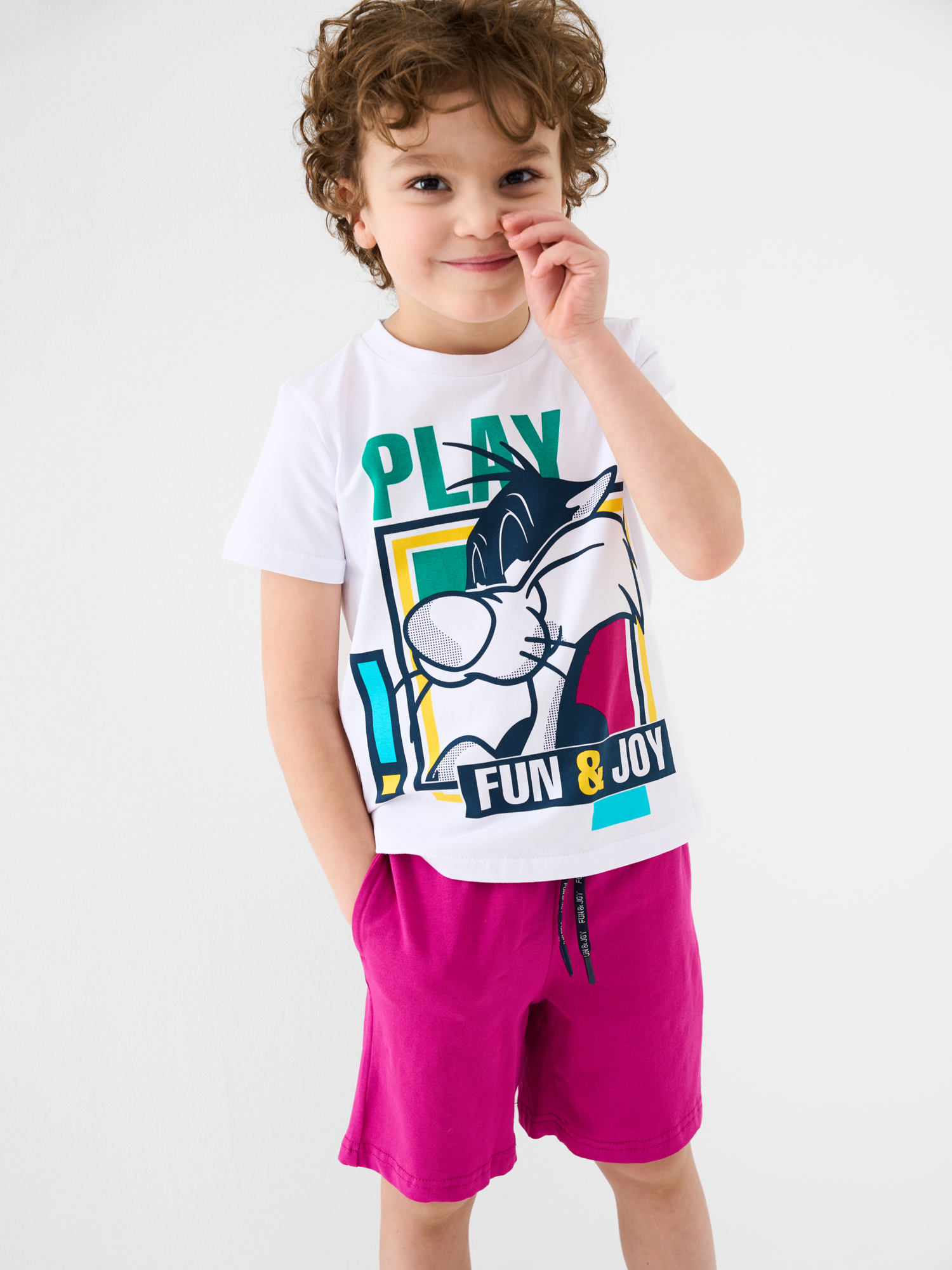 Изображение товара Детский костюм футболка и шорты PlayToday 116 яркий принт для мальчика