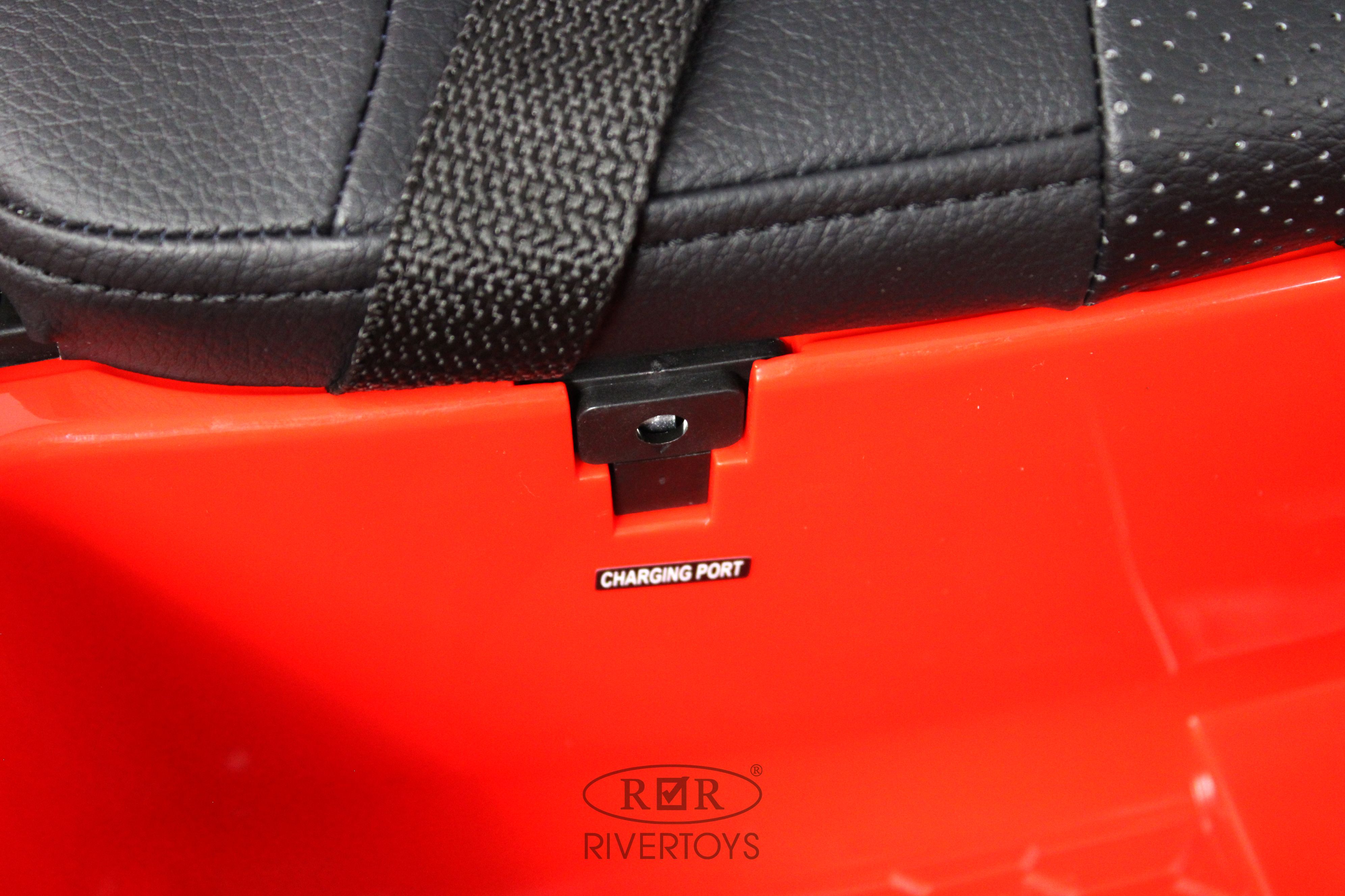 Электромобиль RIVERTOYS BMW A004AA-BMW-RED С пультом ДУ - фото 7