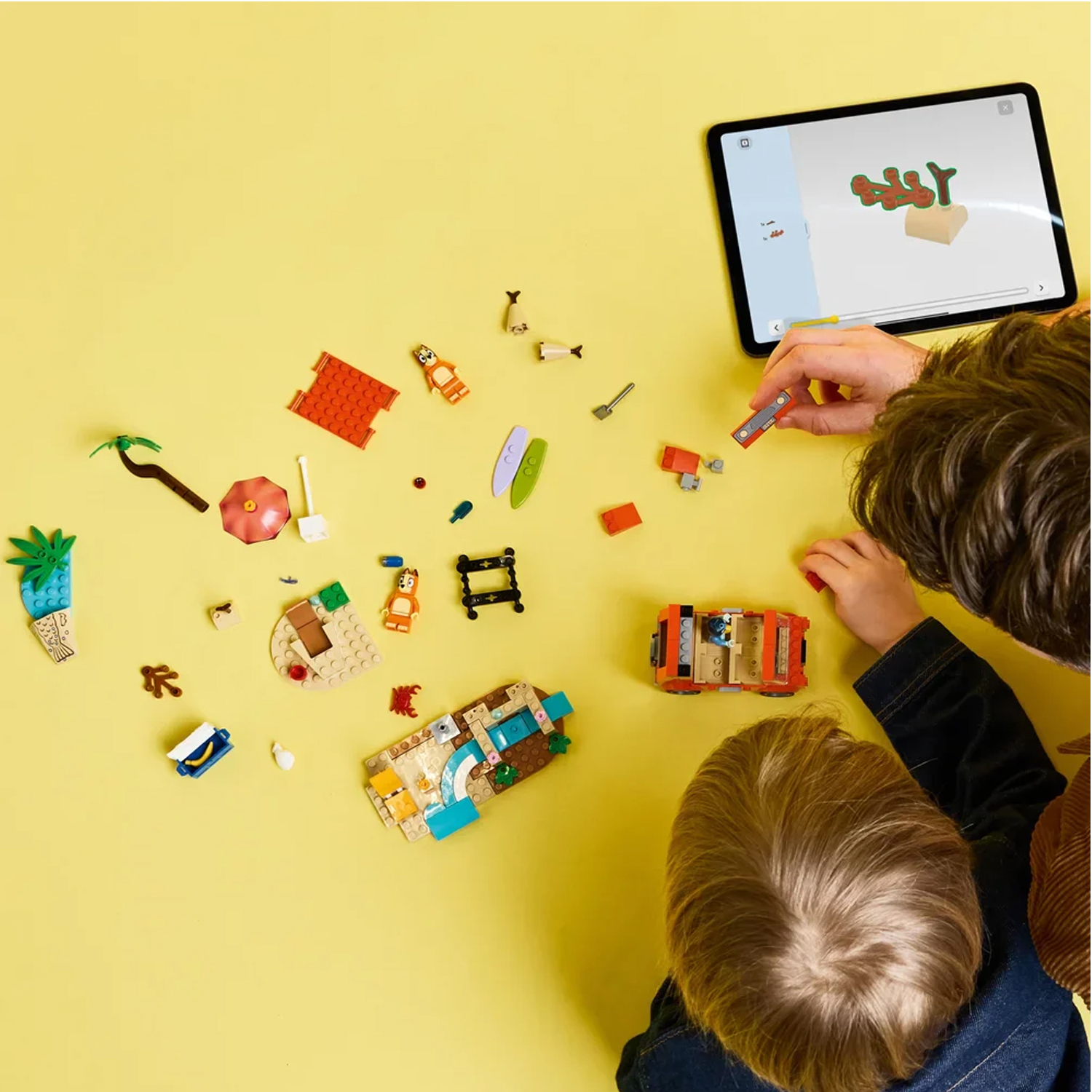 Конструктор LEGO 945 дет. - фото 6