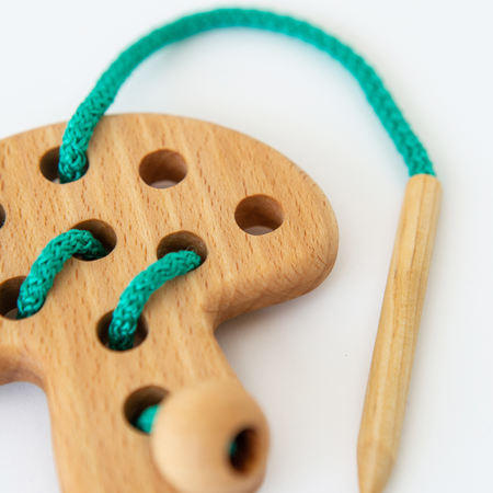 Игрушка Mag Wood шнуровка Грибочек