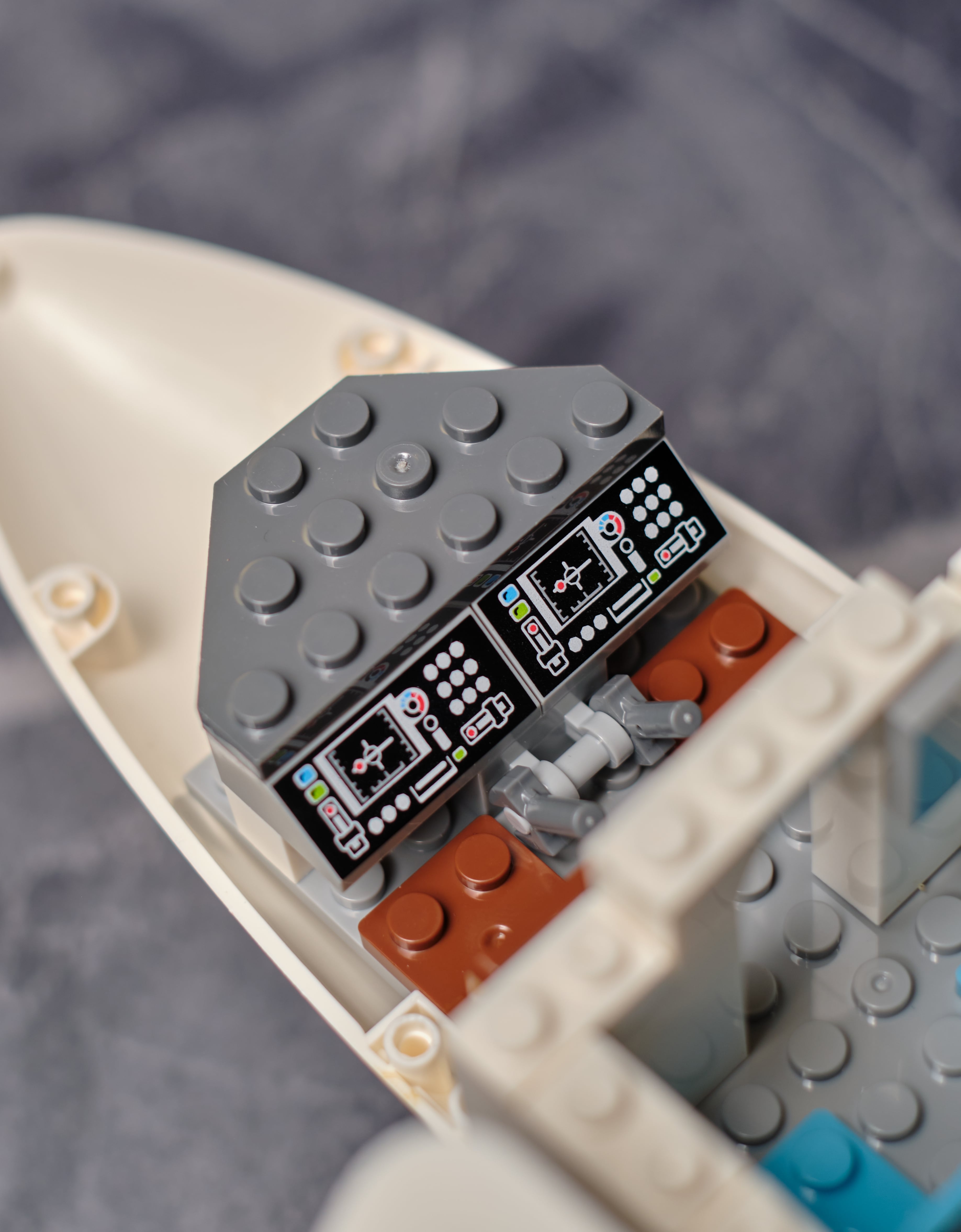 Конструктор brick labs City SJ-100 в аэропорту 939 дет. - фото 19