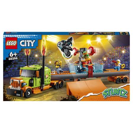 Конструктор LEGO City Грузовик для шоу каскадёров блочный