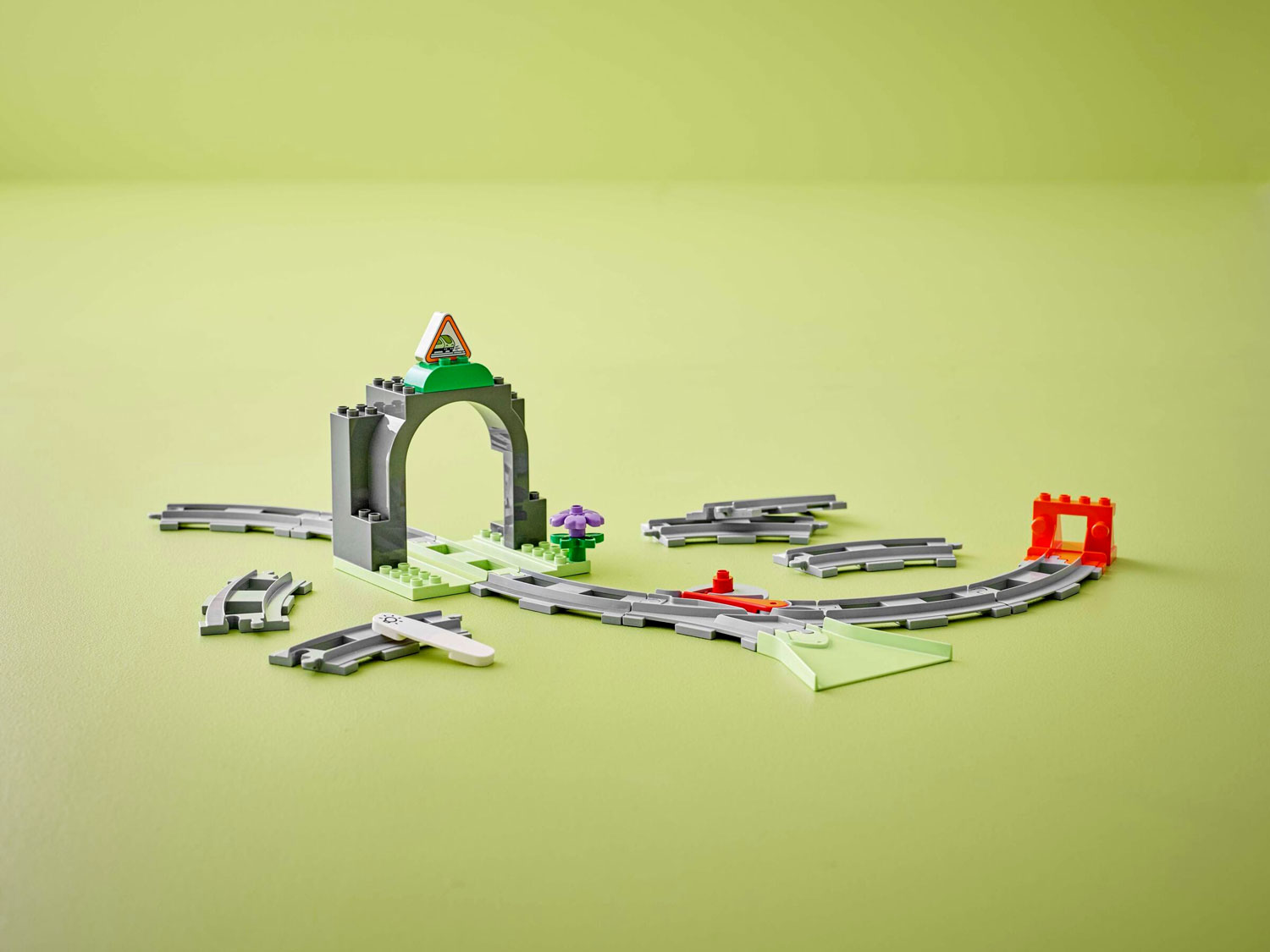 Конструктор LEGO DUPLO Железнодорожный туннель 10425 20 дет. - фото 2