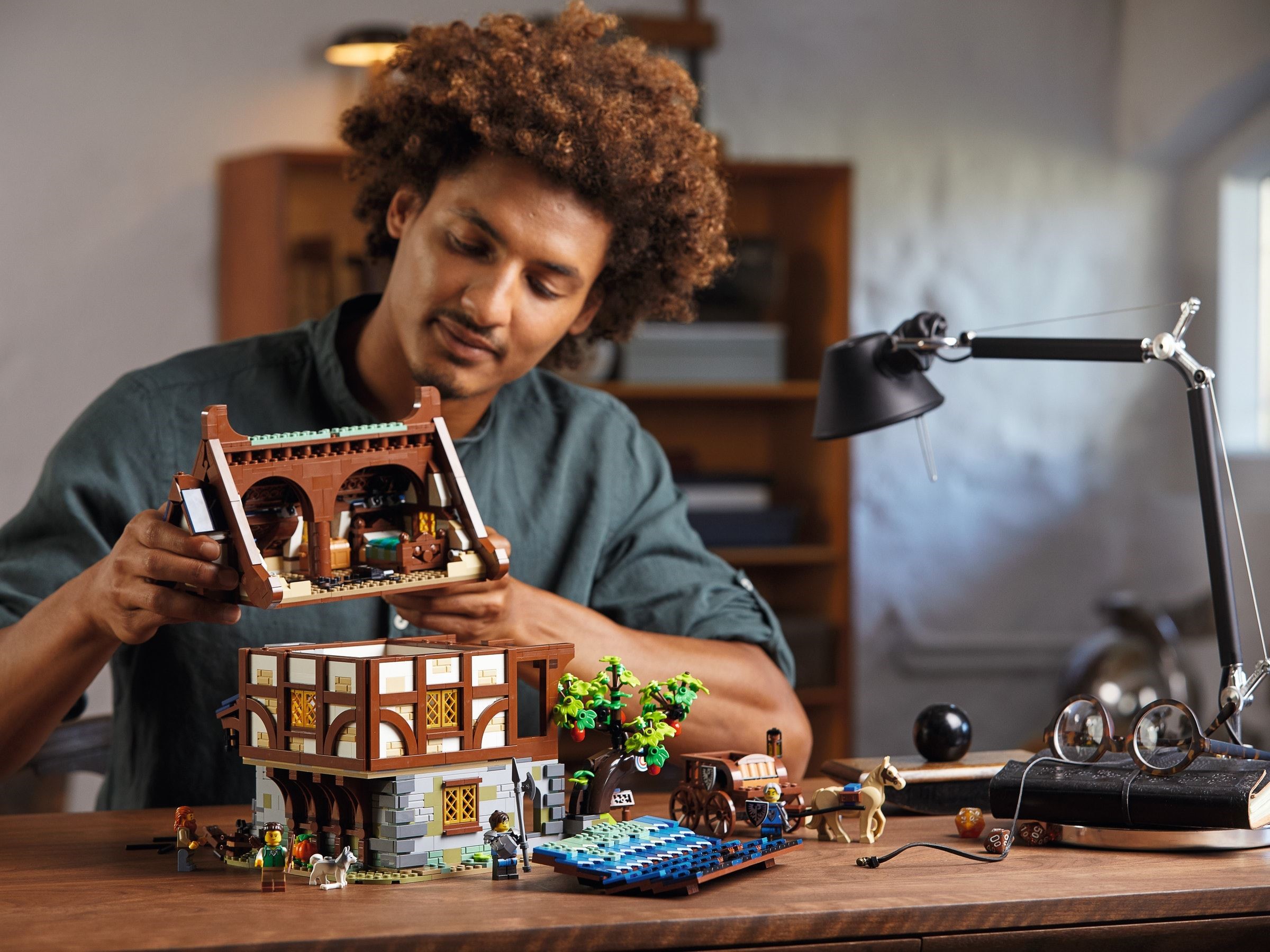 Конструктор LEGO Ideas 21325 2164 дет. - фото 19