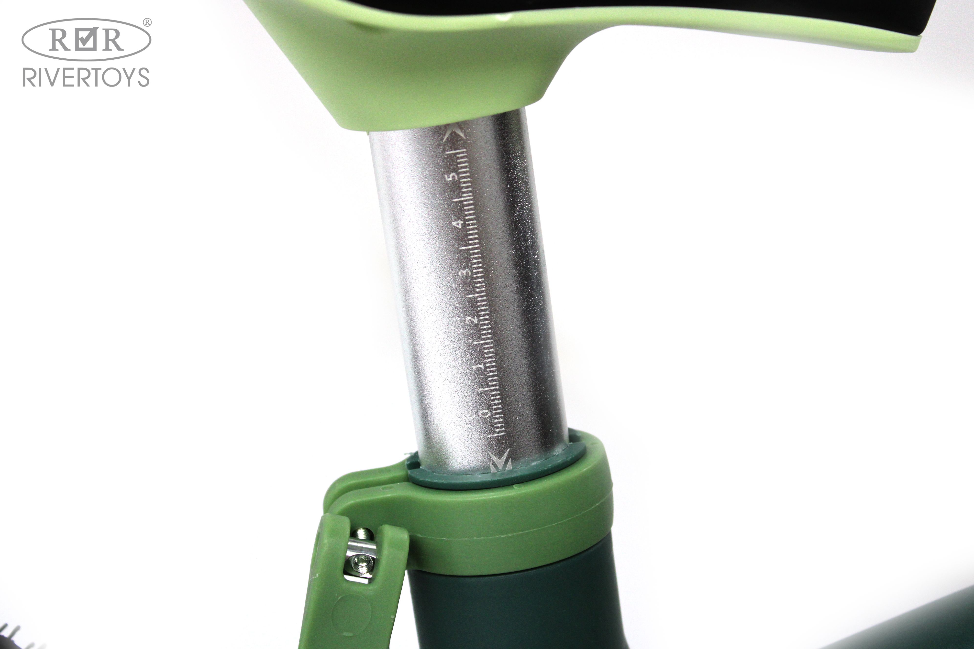 Двухколесный беговел RIVERTOYS 12 дюймов - фото 16