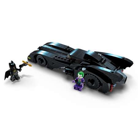 Конструктор LEGO DC Super Heroes Batmobile Batman vs The Joker блочный