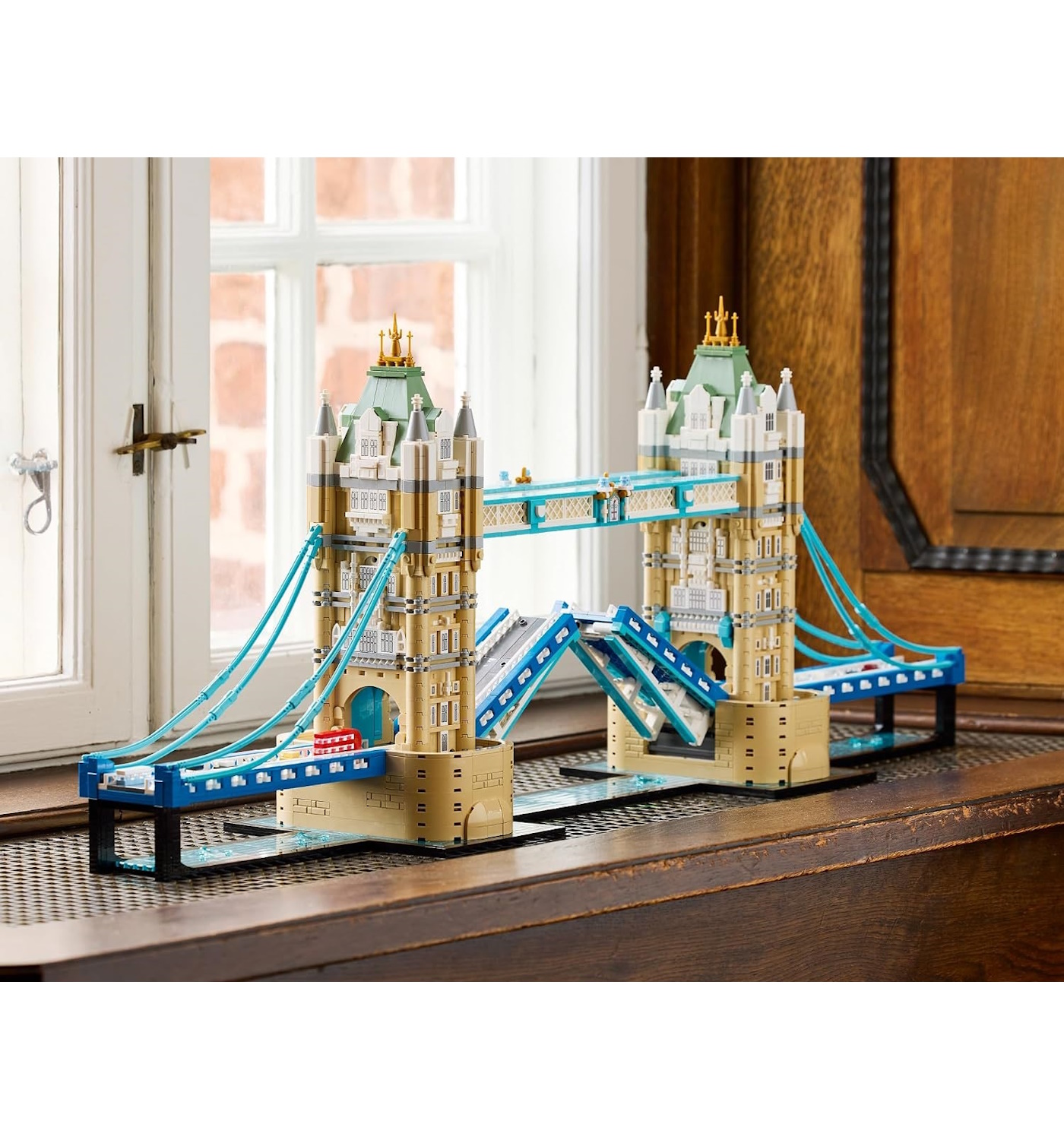 Конструктор LEGO Architecture Тауэрский мост 3745 дет. - фото 3