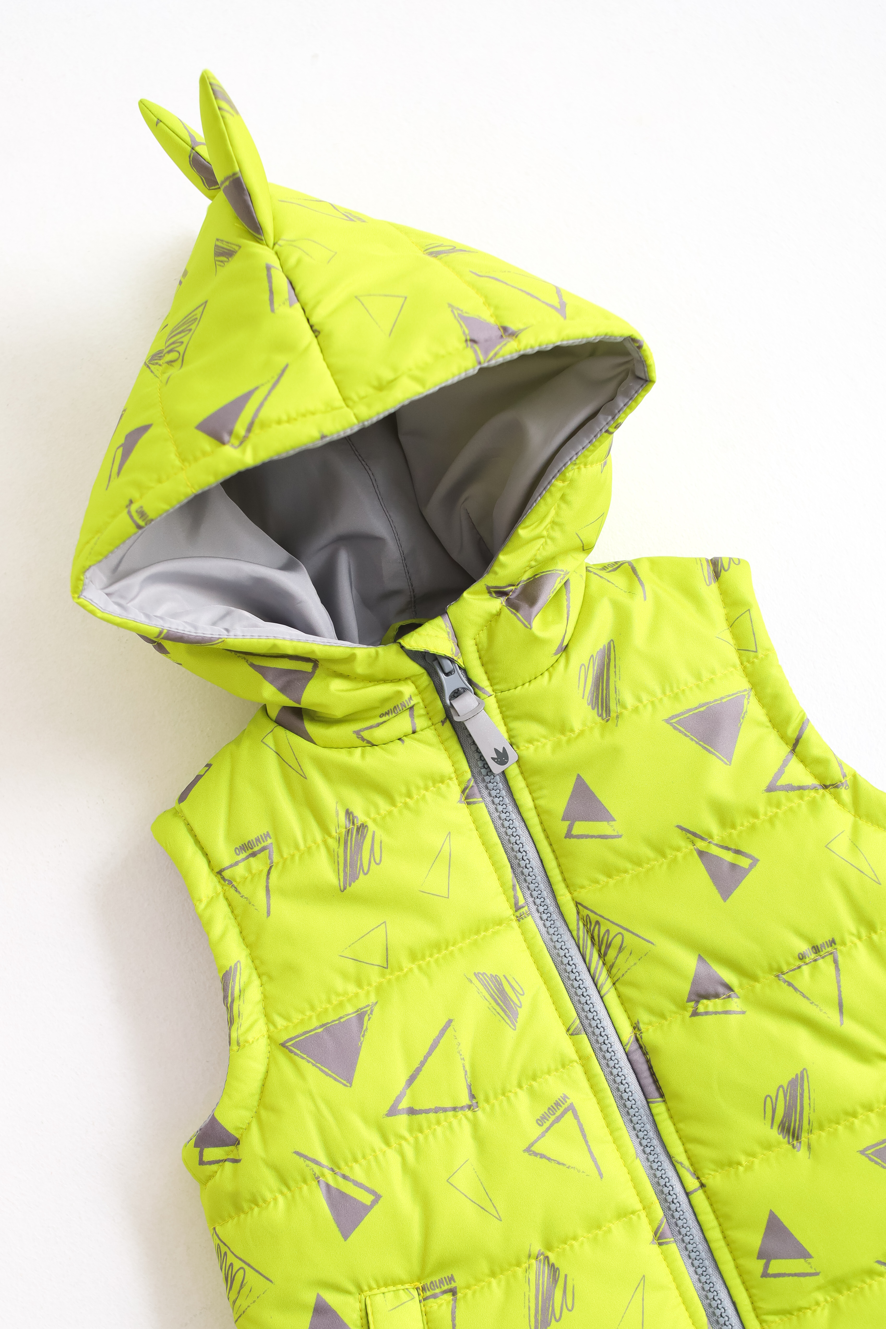 Жилет MINIDINO М010/1/ДЖилет утепленный детский Дино принт треугольник лайм - фото 9