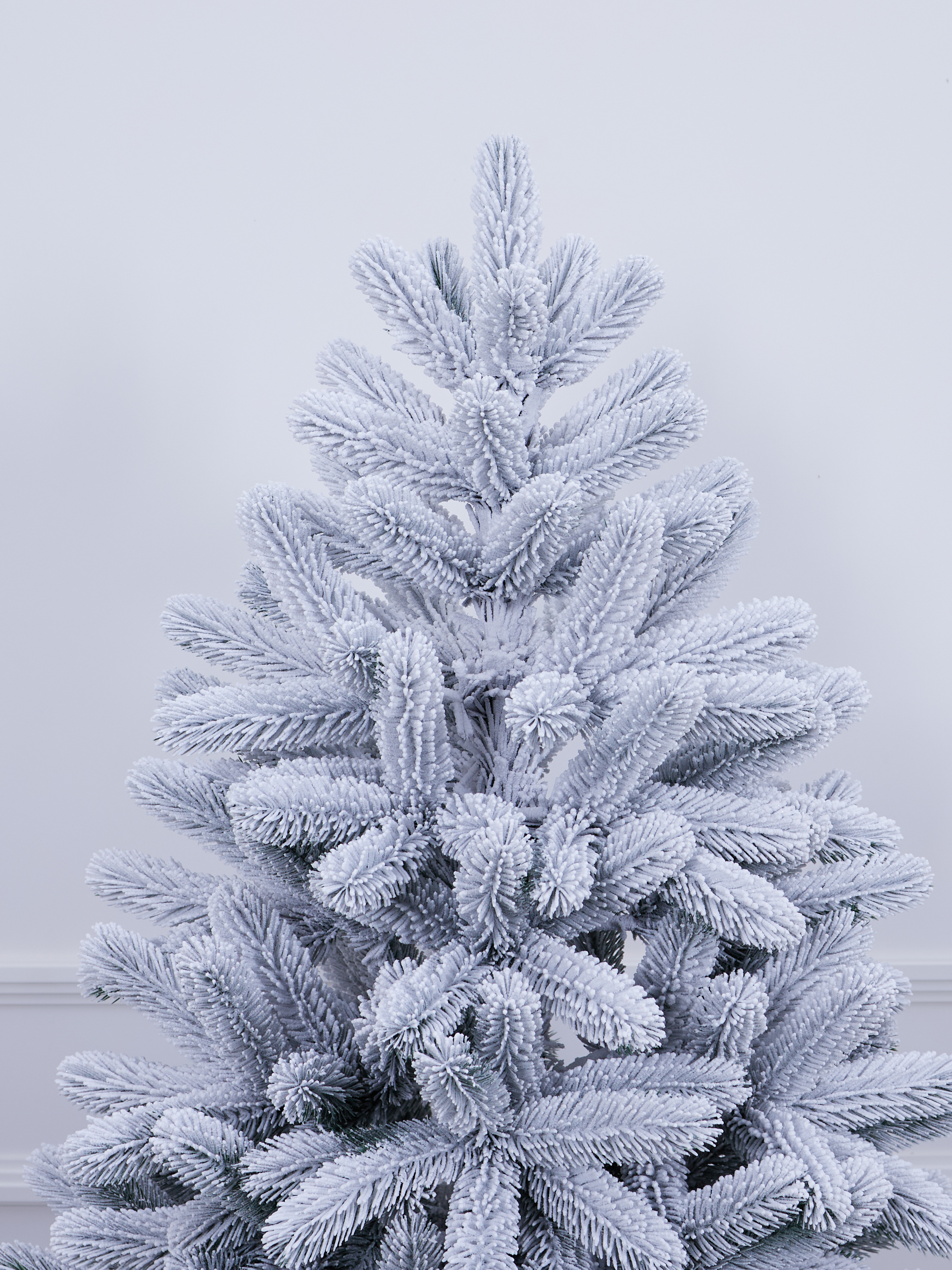 Искусственная ель Наша елка Сахалинская заснеженная 2,2 м - фото 3