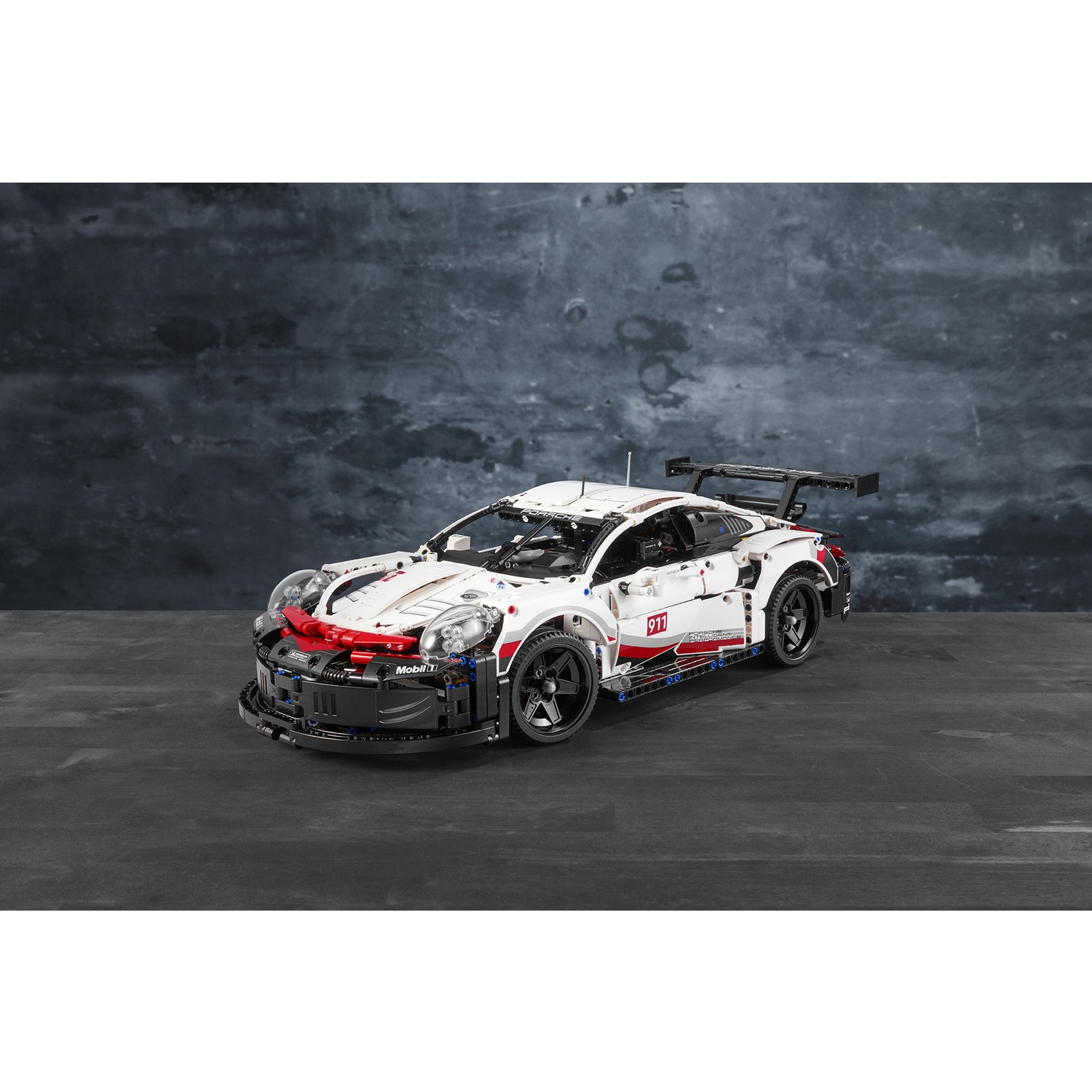 Конструктор LEGO Technic Porsche 911 RSR 1580 дет. - фото 6