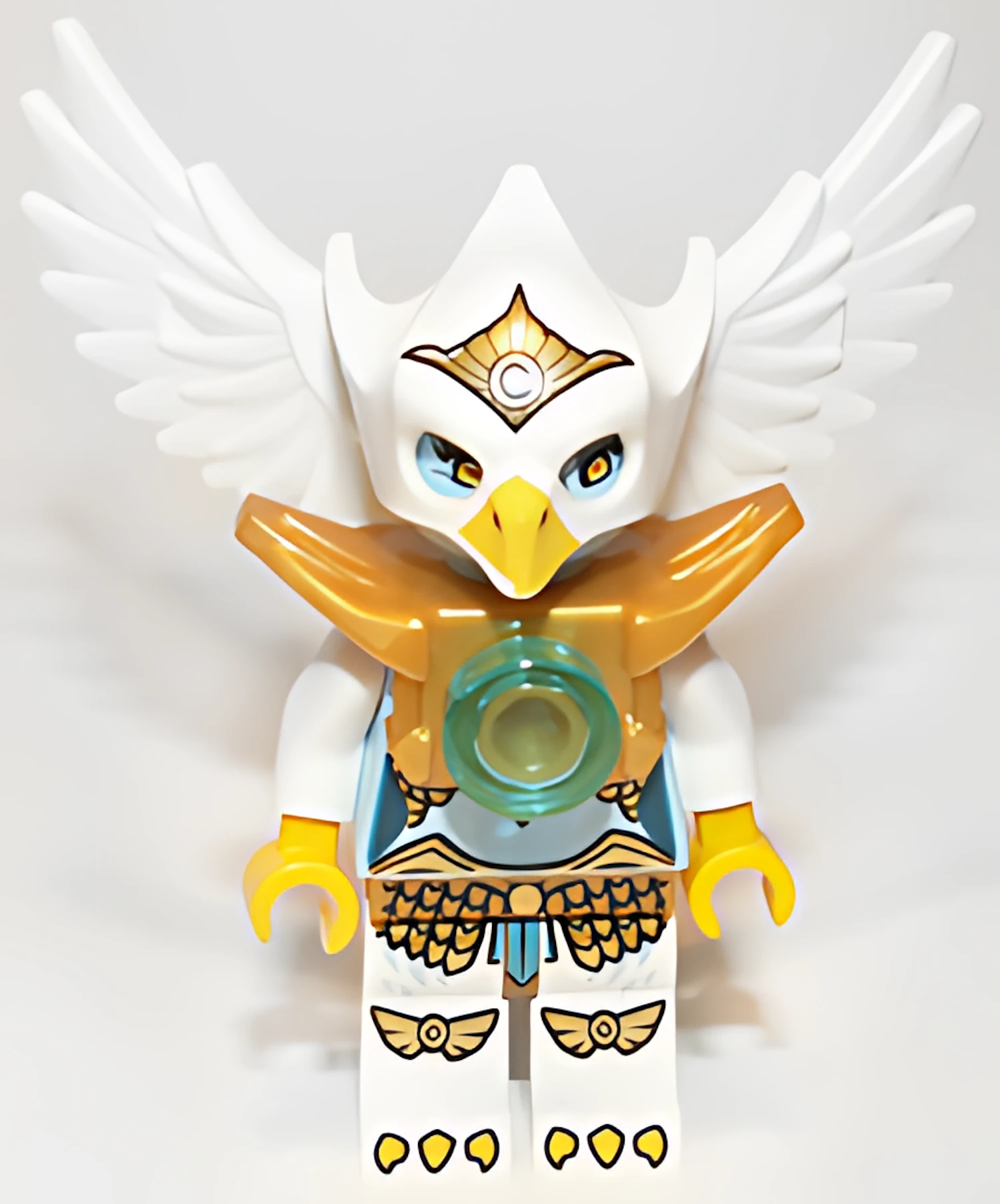 Изображение товара Фигурка LEGO Chima Eris Light Armor - коллекционная минифигурка Изображение товара Фигурка LEGO Chima Eris Light Armor - коллекционная минифигурка