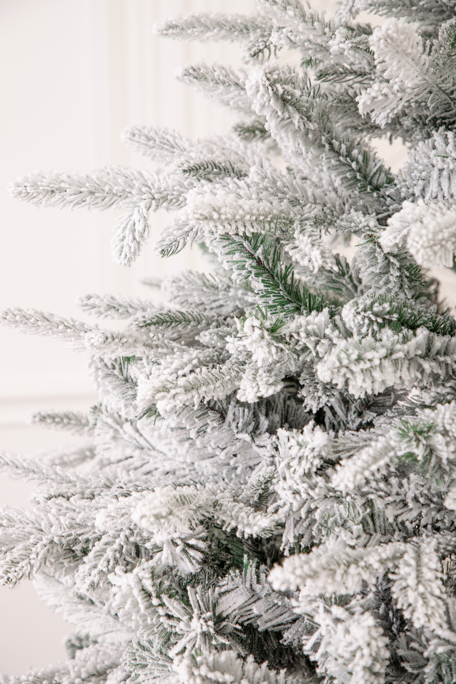 Ель заснеженная М-7 Империя Ёлок 210 см - фото 4