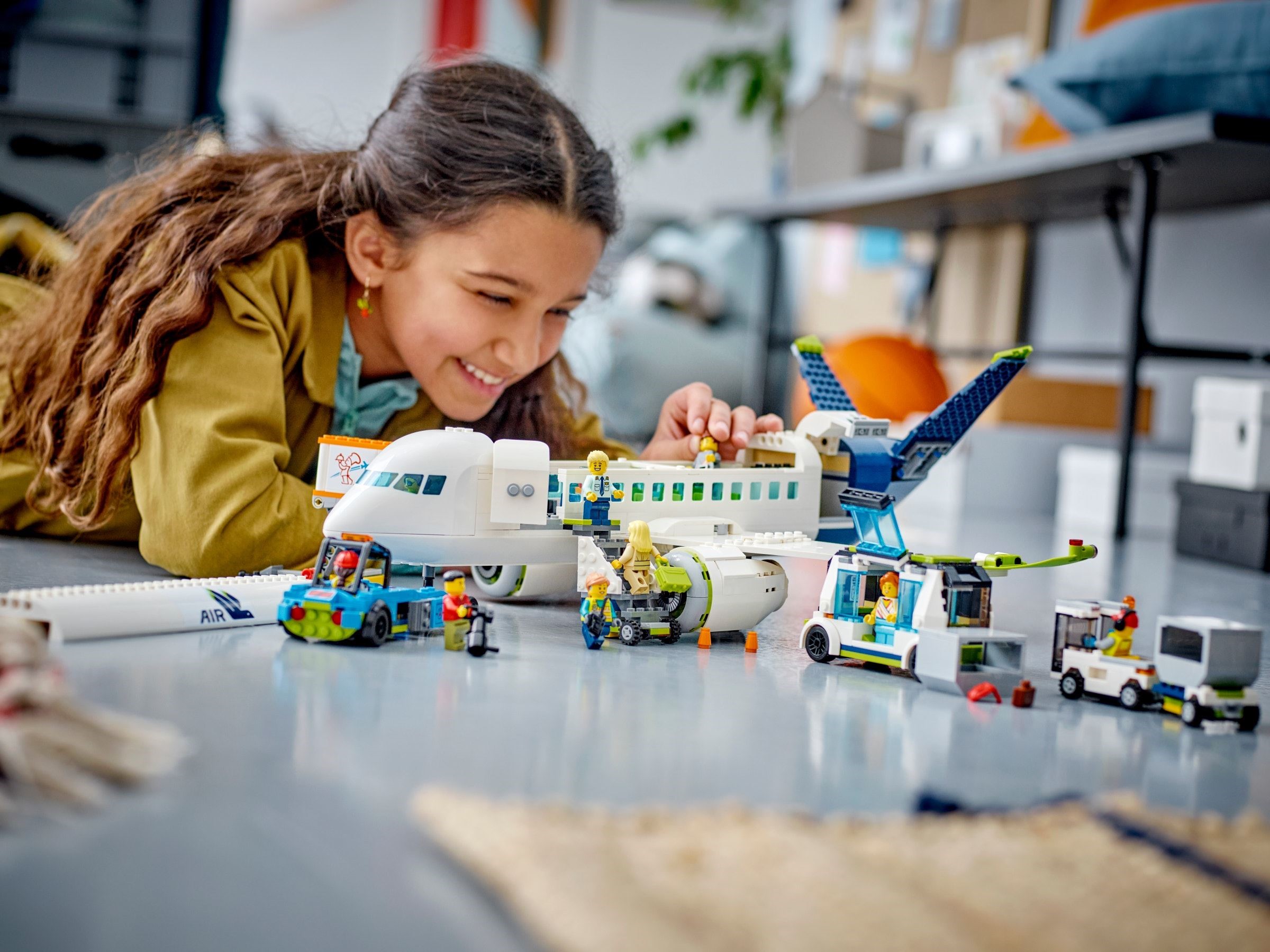 Конструктор LEGO City 60367 913 дет. - фото 3