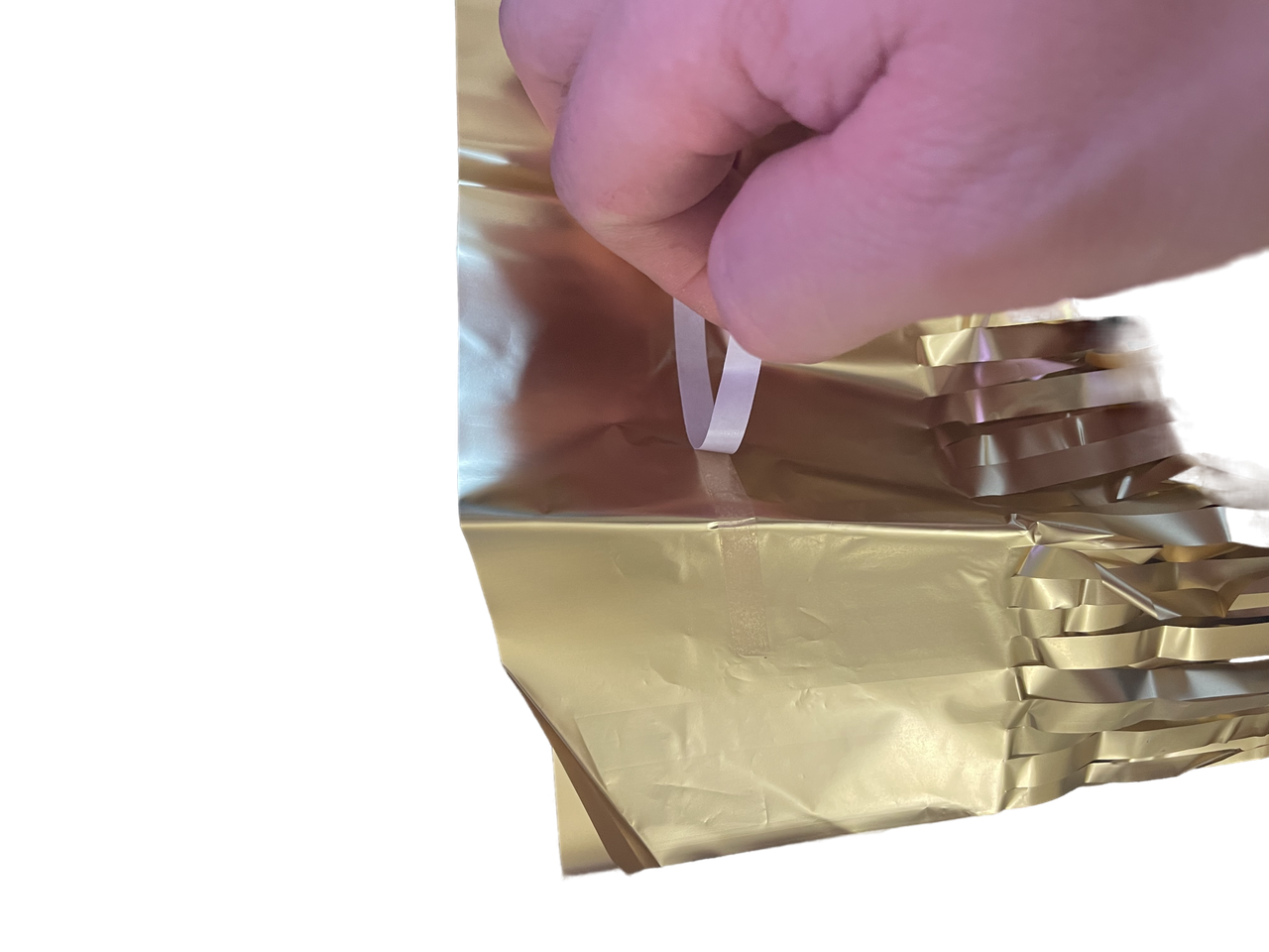 Дождик для фотозоны ZHIYU MENG матовый золотой 2х1м 4 штуки - фото 6