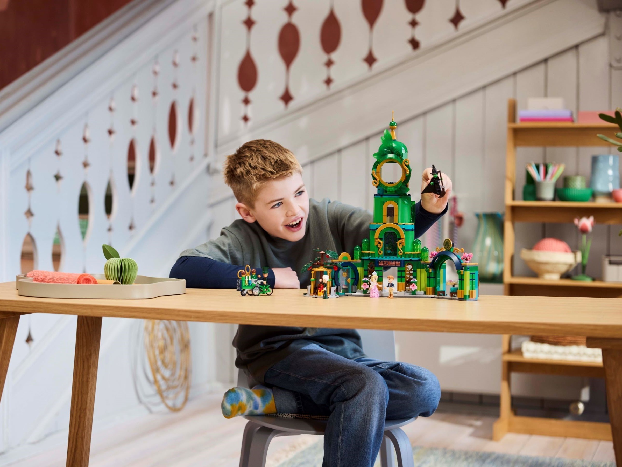 Конструктор LEGO Ideas 75684 945 дет. - фото 3