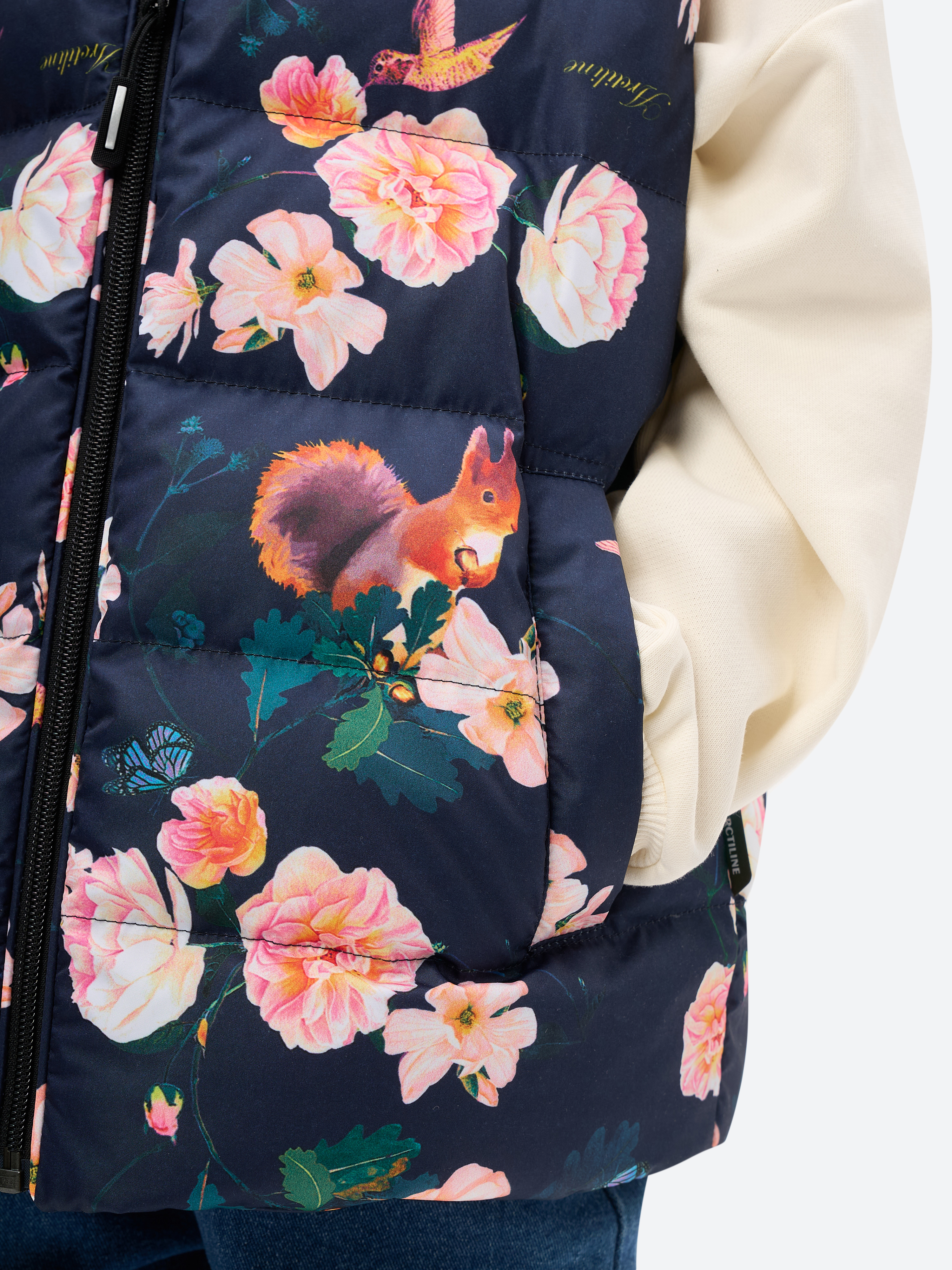 Жилет Arctiline Майри 800 D-25 Принт "Белочки" - фото 3