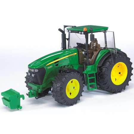 Трактор Bruder John Deere