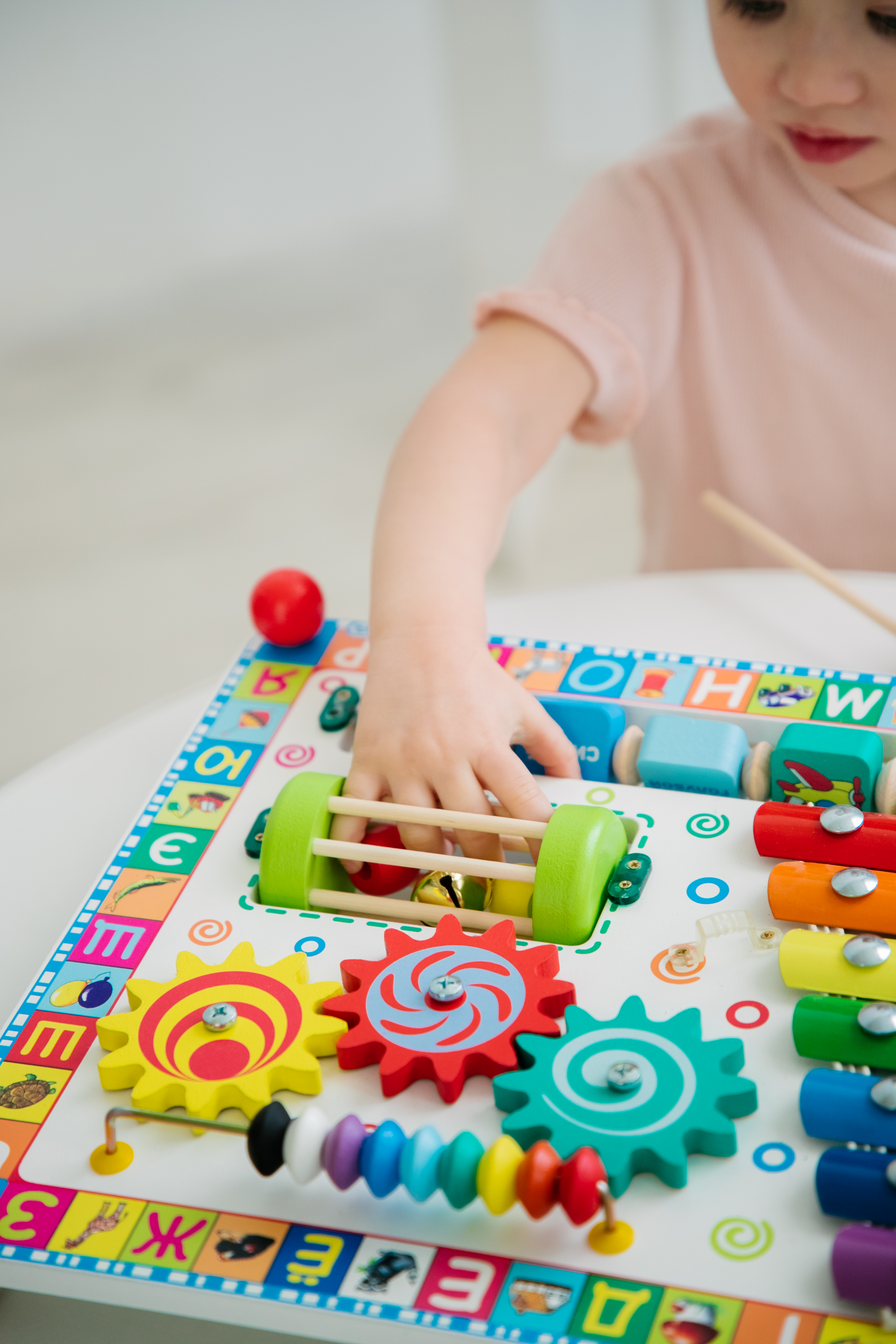 Игрушка Alatoys бизиборд Весёлая радуга в ассортименте - фото 14