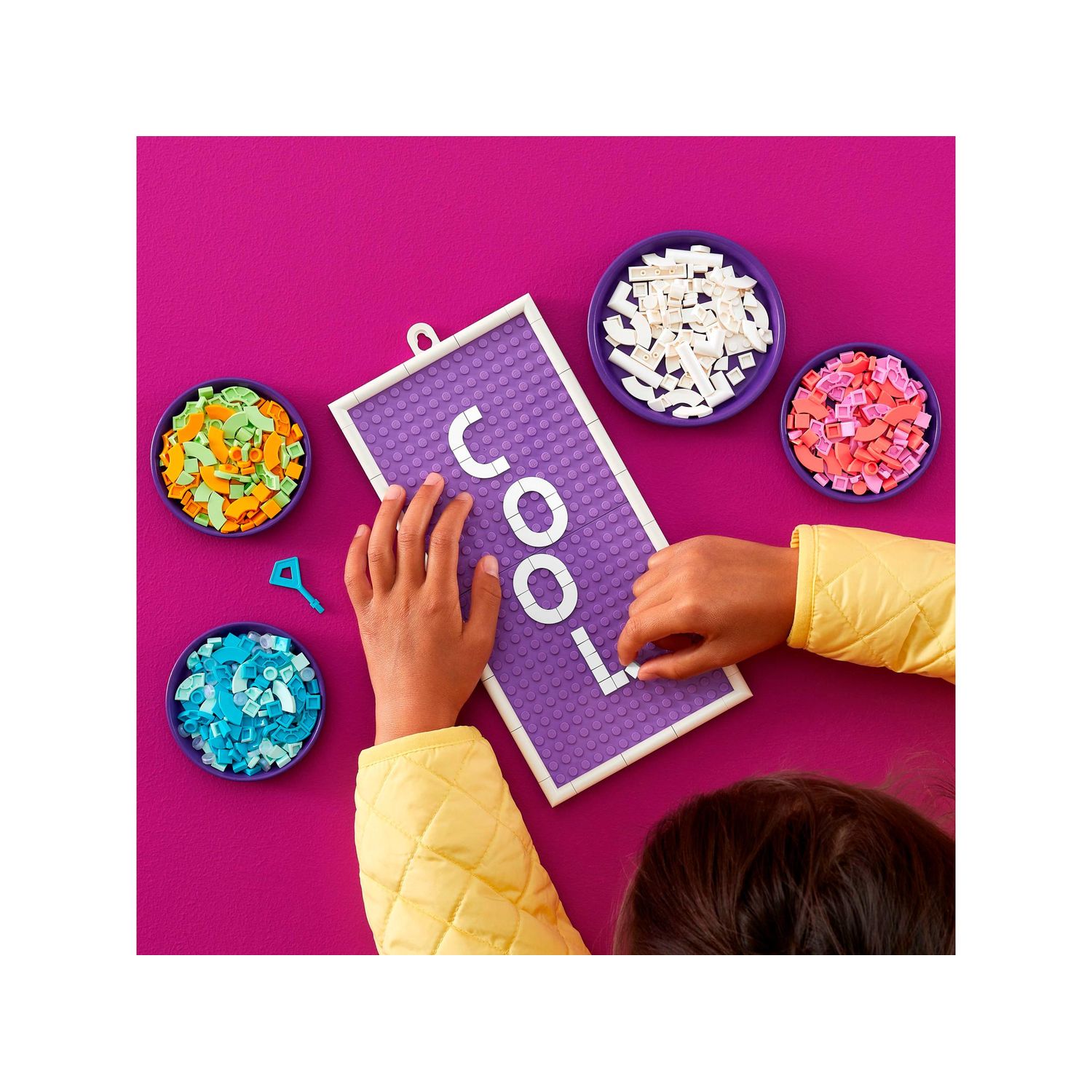 Конструктор LEGO DOTS Доска для надписей 531 дет. - фото 8