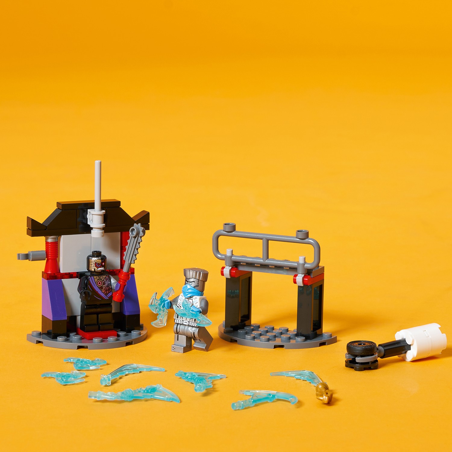 Конструктор LEGO NINJAGO Зейн против Ниндроида блочный - фото 7