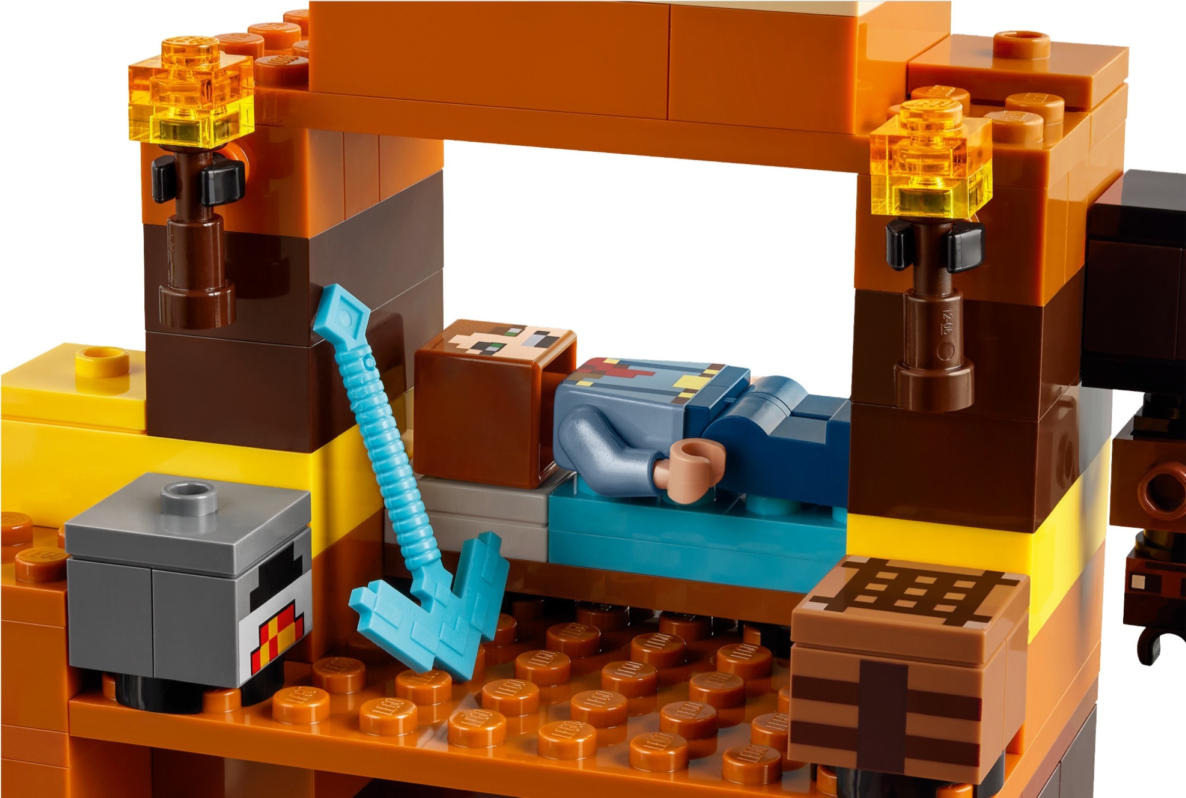 Конструктор LEGO Minecraft 21263 538 дет. - фото 6