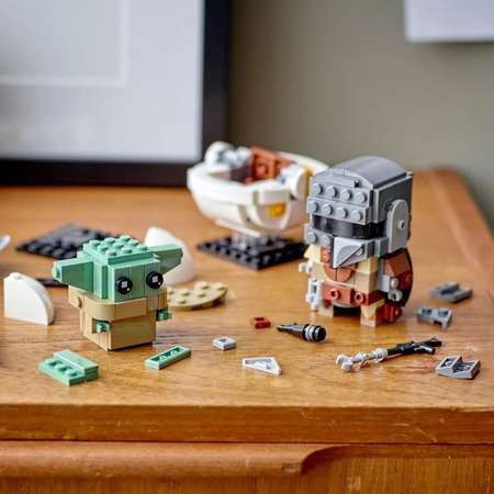 Конструктор LEGO BrickHeadz Мандалорец и малыш