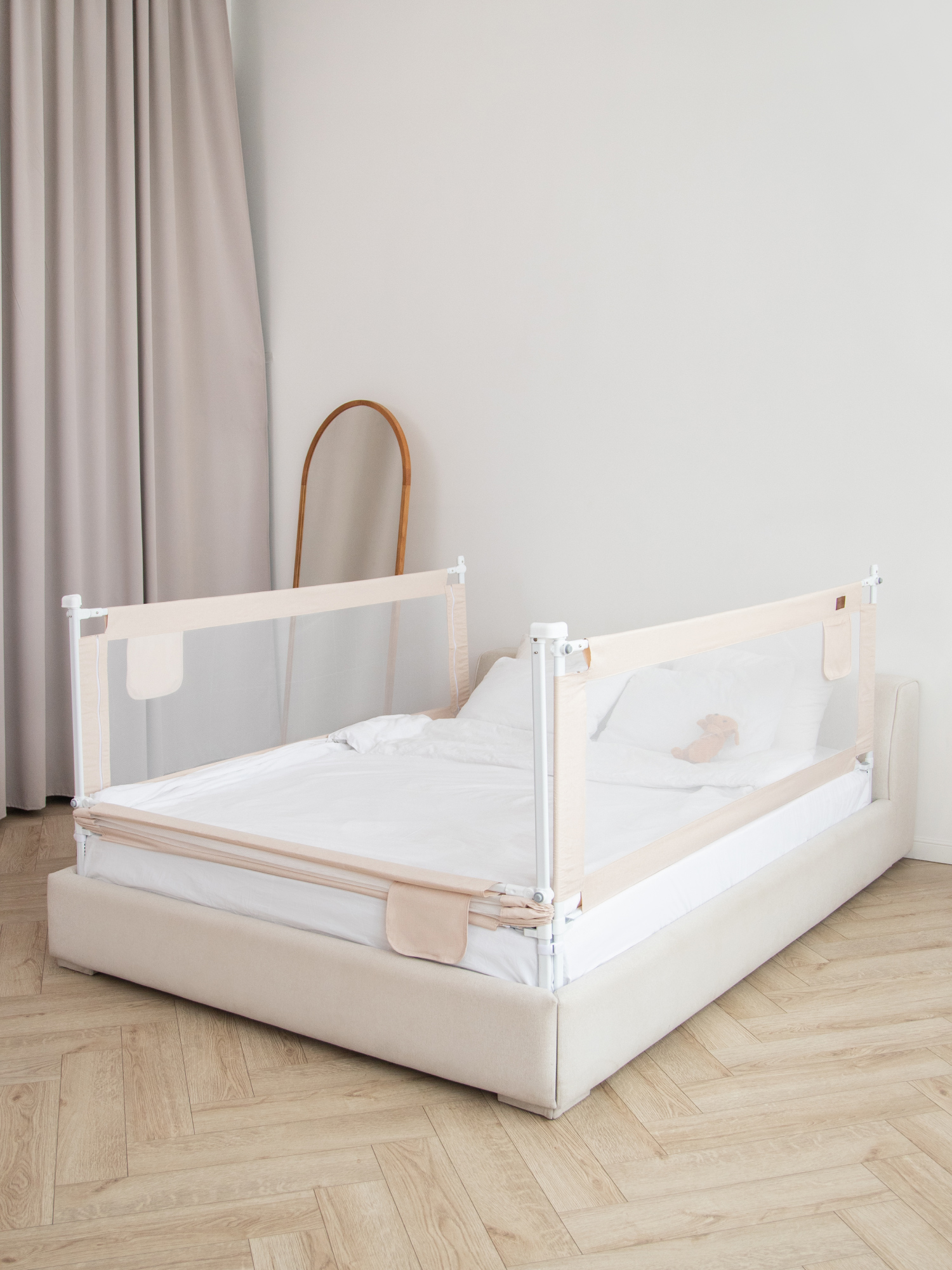 Барьер защитный для кровати Amarobaby Linear бежевый 140 см. - фото 22