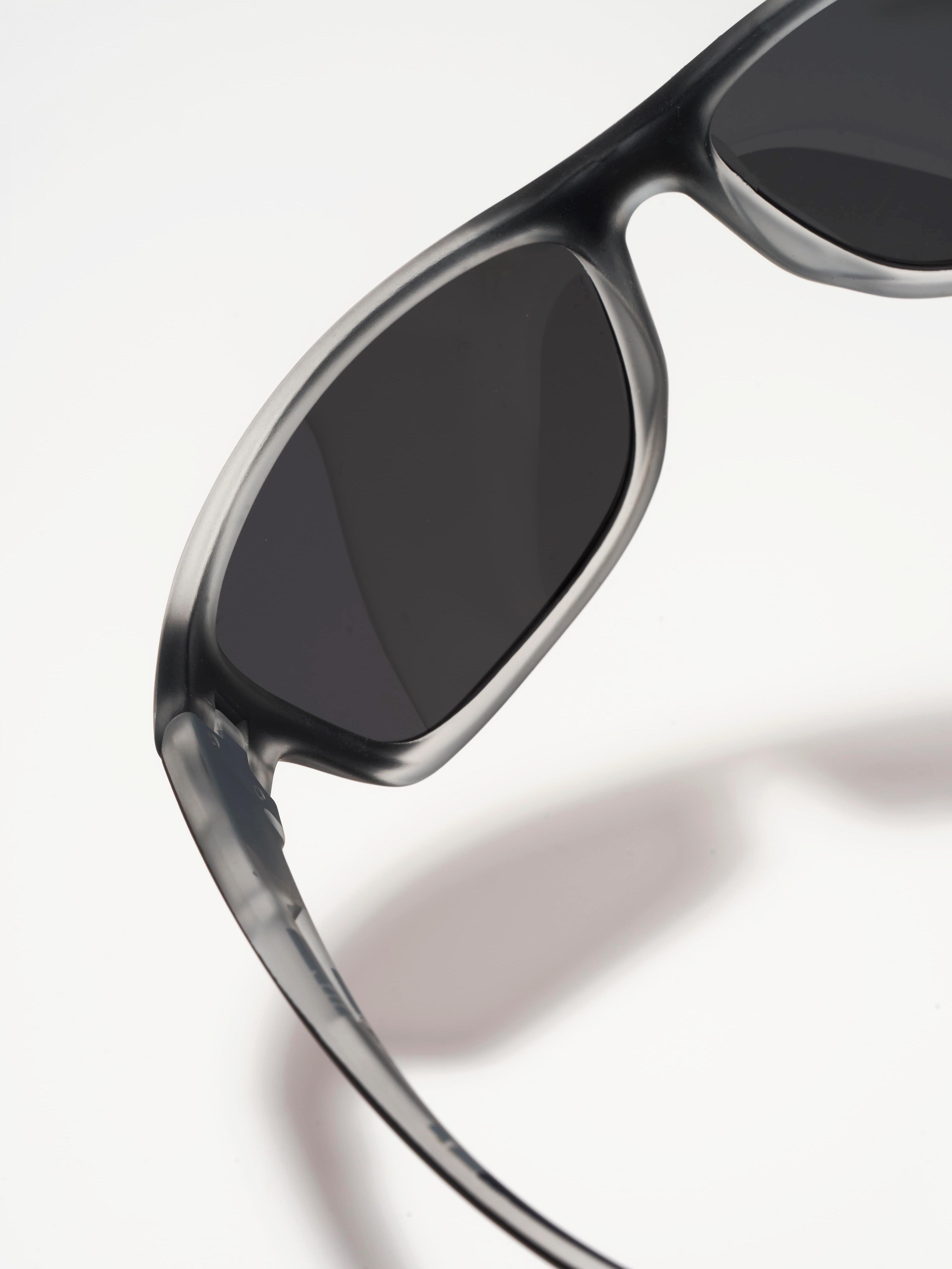 Солнцезащитные очки SUNNY GLASS O00006-2 - фото 4