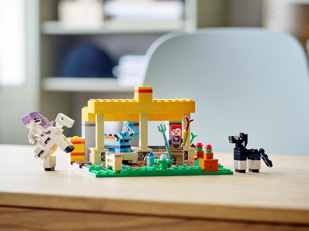 Конструктор LEGO 21171 241 дет. - фото 6