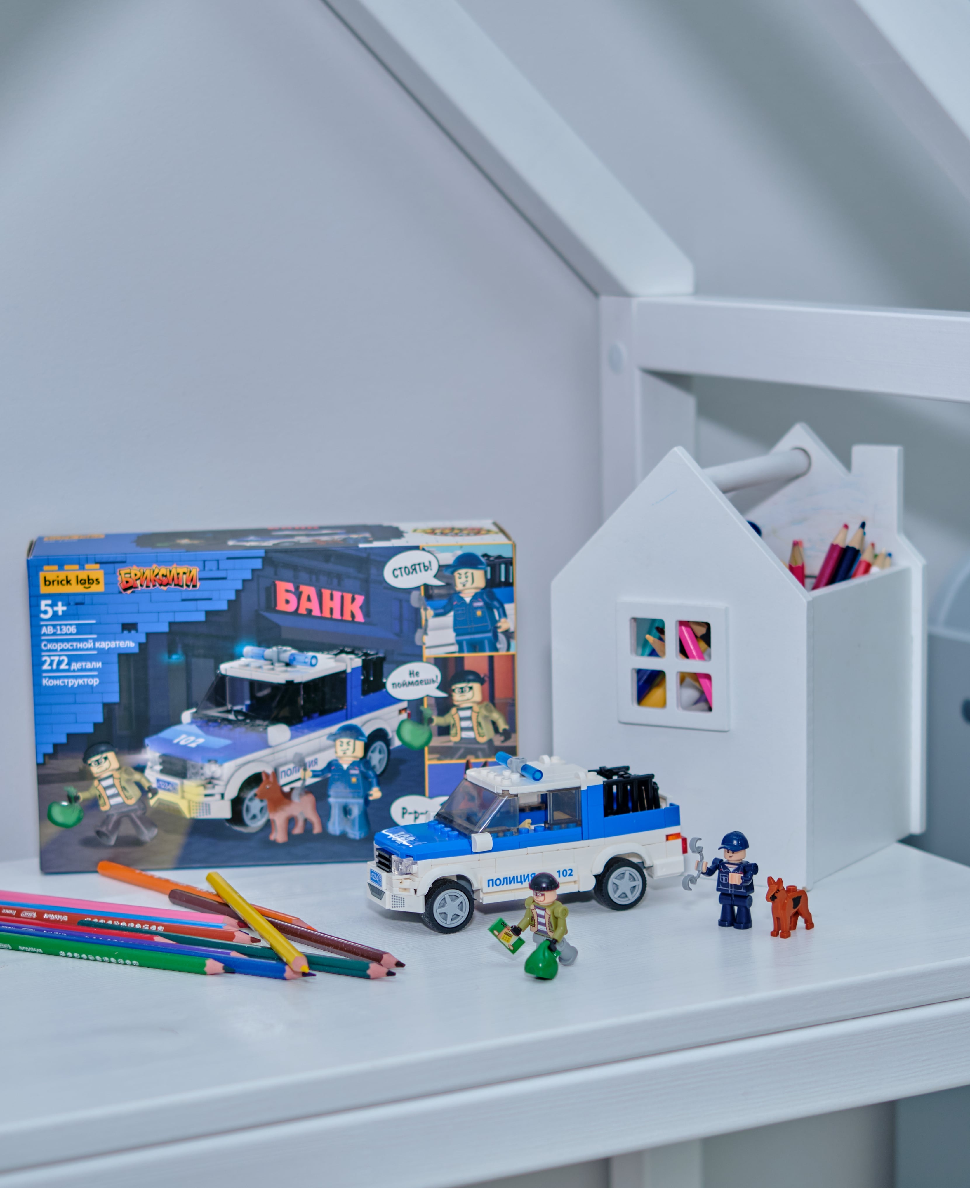 Конструктор brick labs Полицейский автомобиль 272 дет. - фото 4