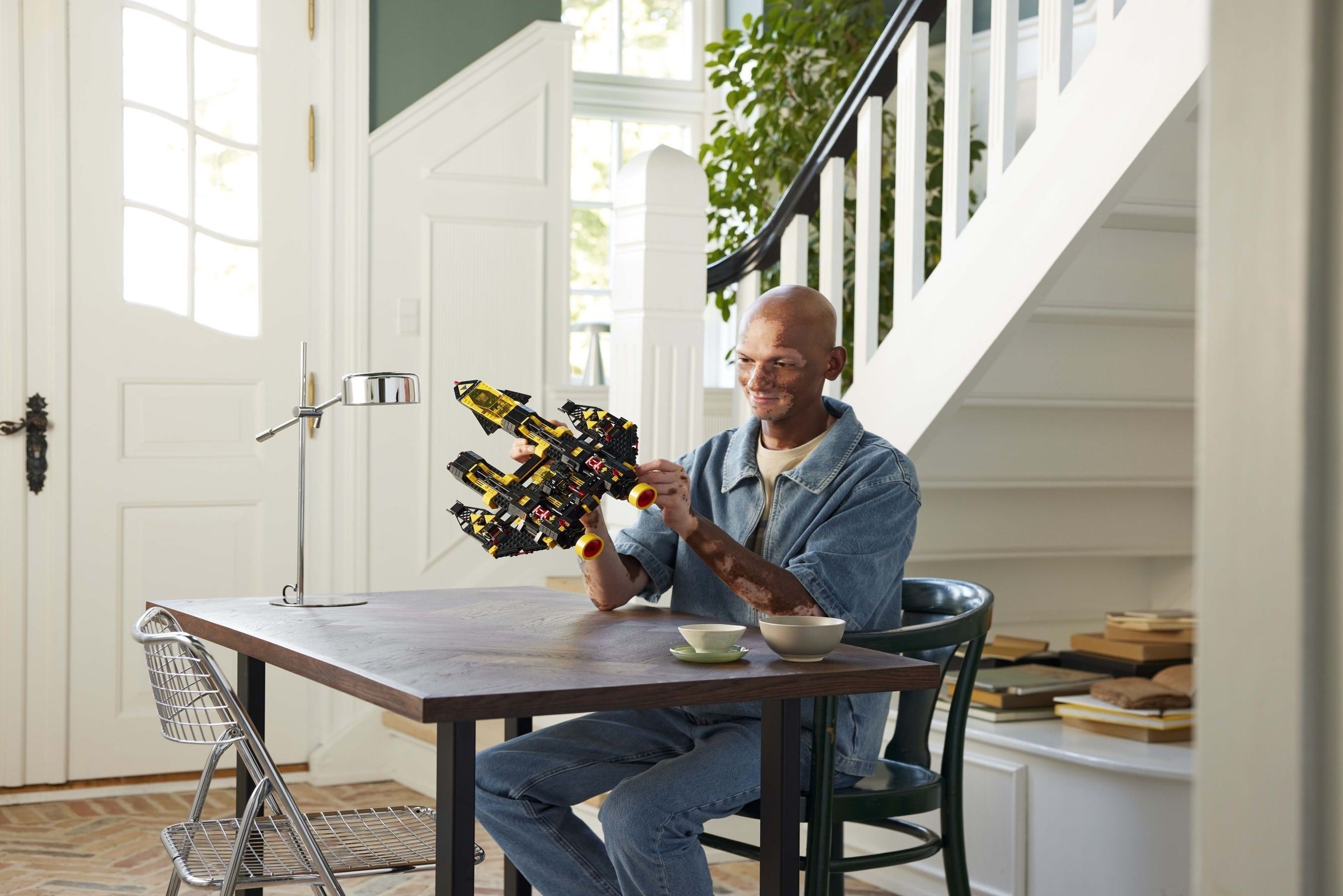 Конструктор LEGO Icons 10355 1151 дет. - фото 3